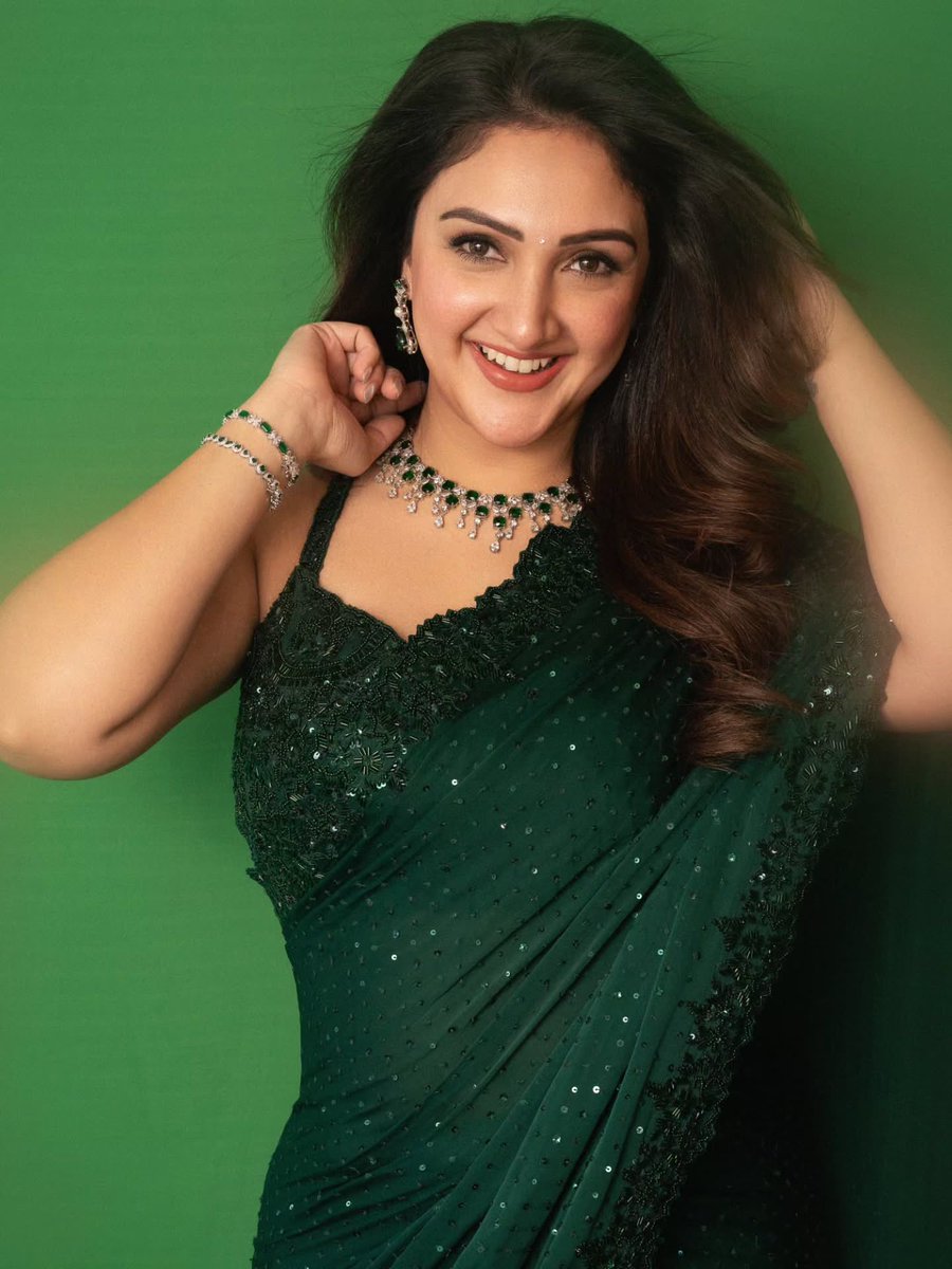 Sridevi in elegant green saree showcasing timeless beauty