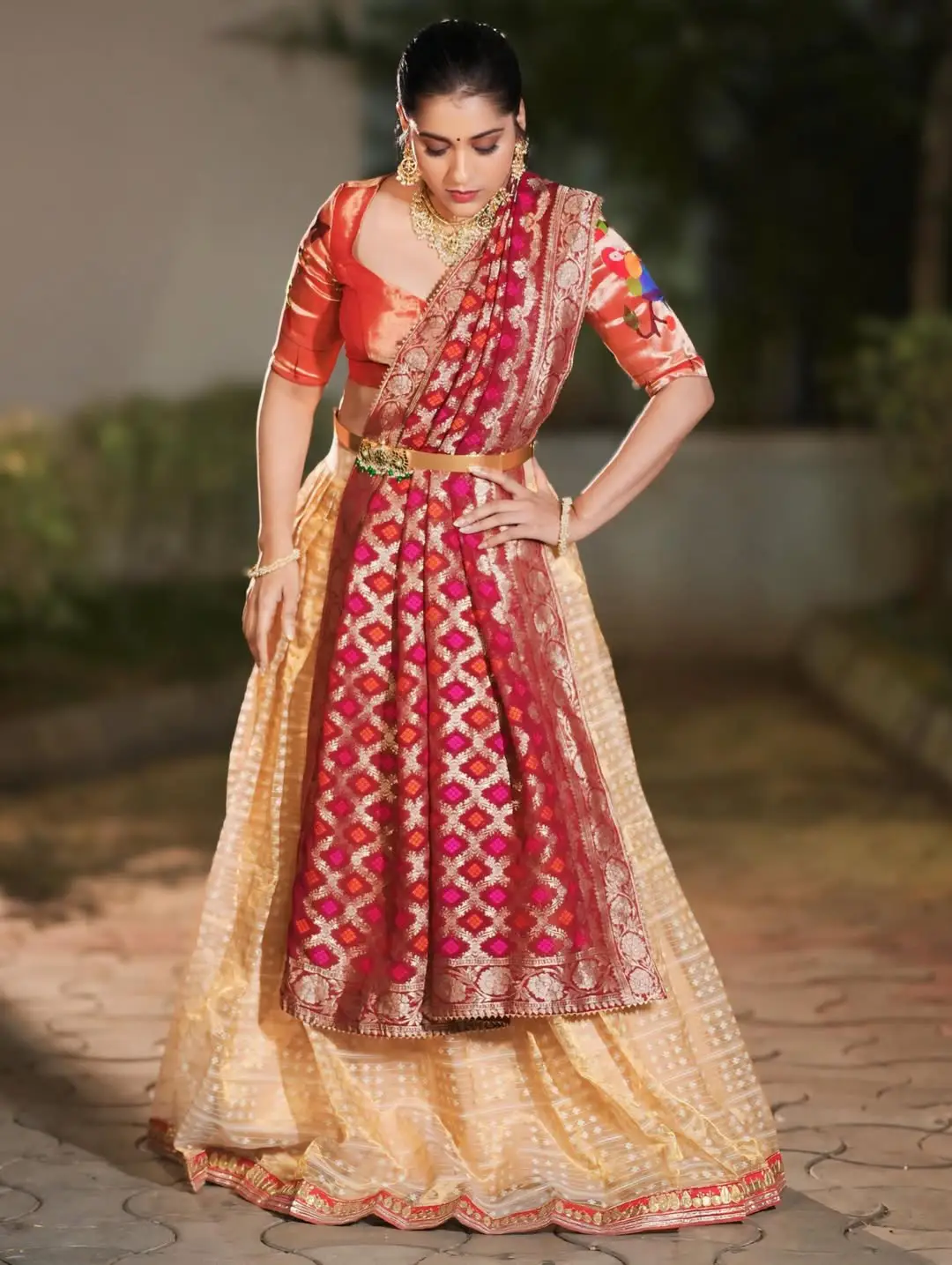 Anchor Rashmi gautham latest photos