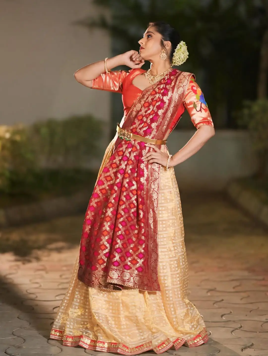 Anchor Rashmi gautham latest photos