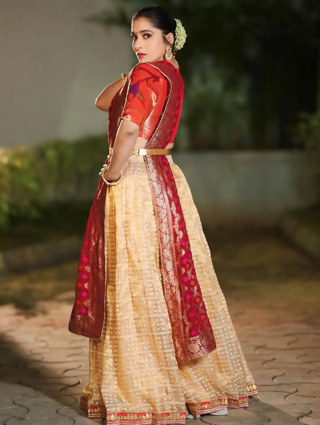 Anchor Rashmi gautham latest photos