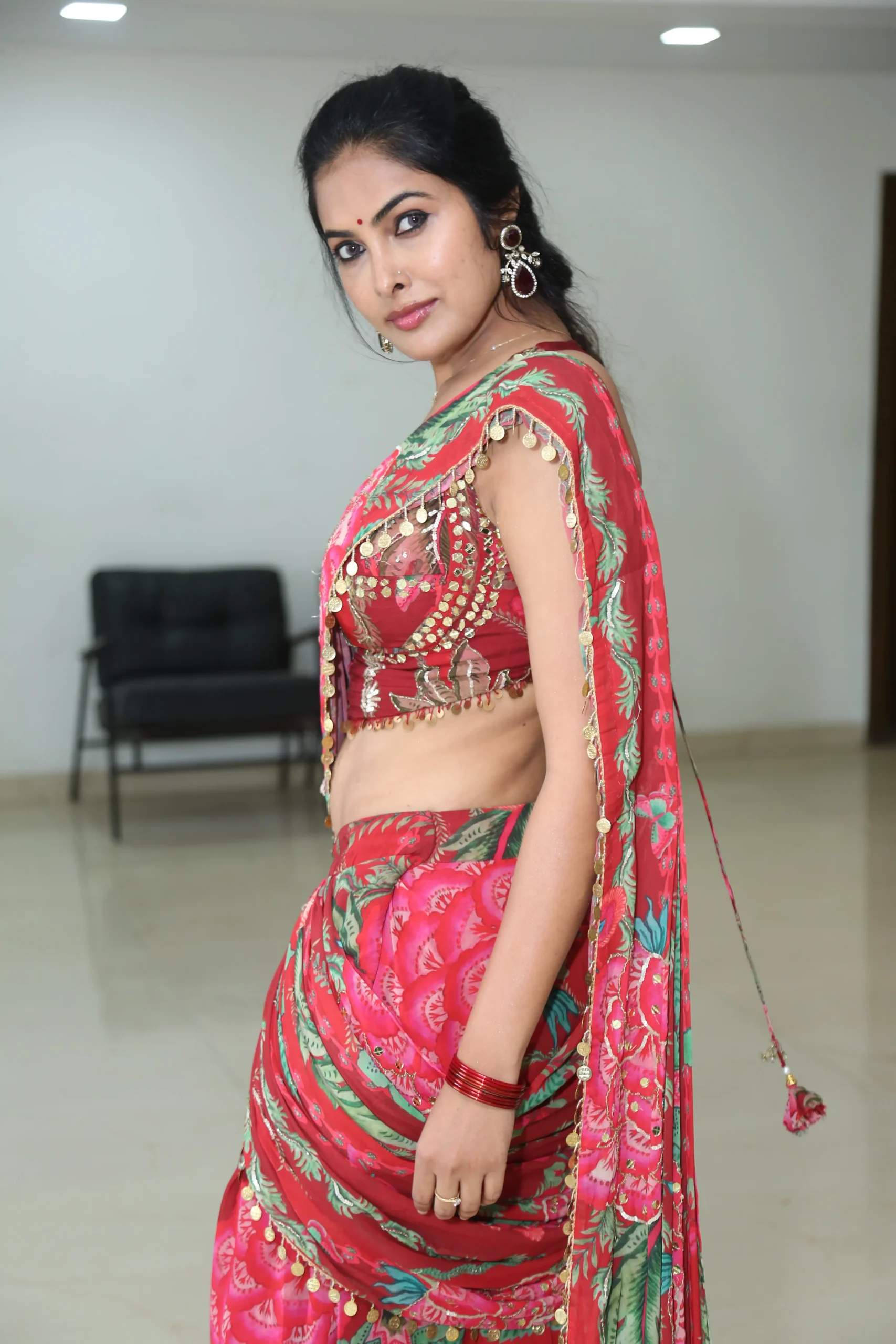 Divi vadthya latest photos gallery