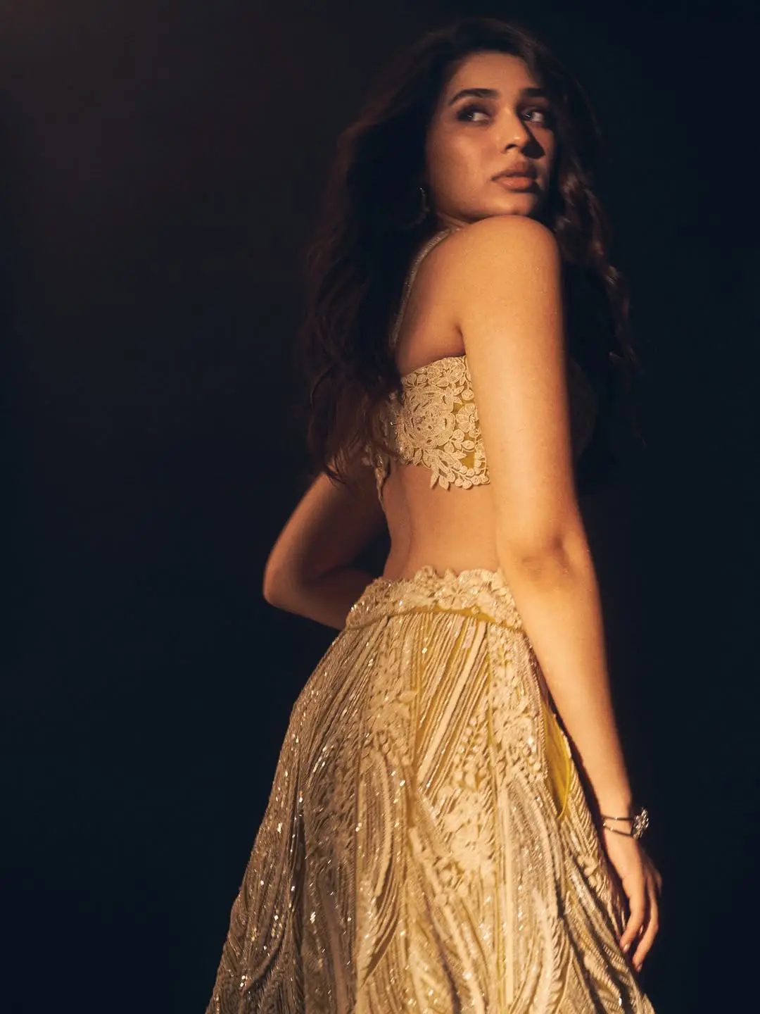 Krithi Shetty latest glamour photos