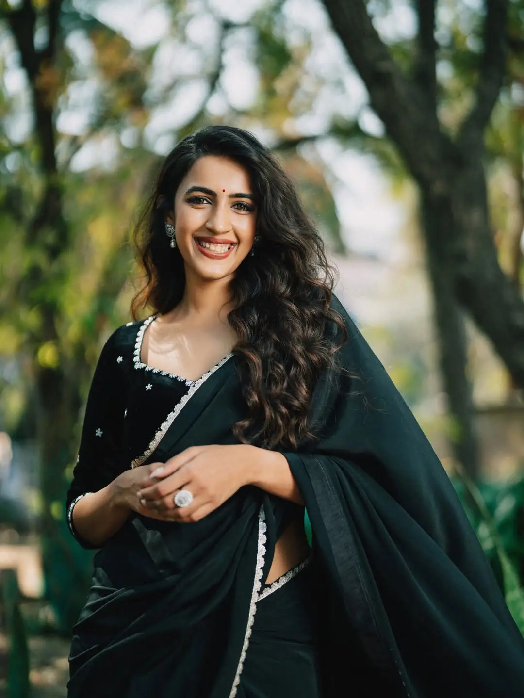 Niharika konidela latest photos in black saree