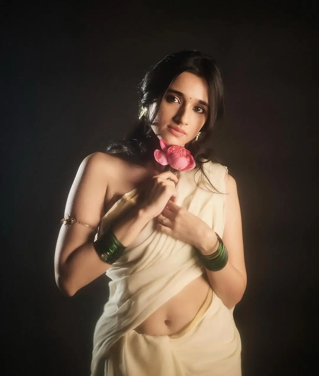Nuveksha latest hot photos in saree