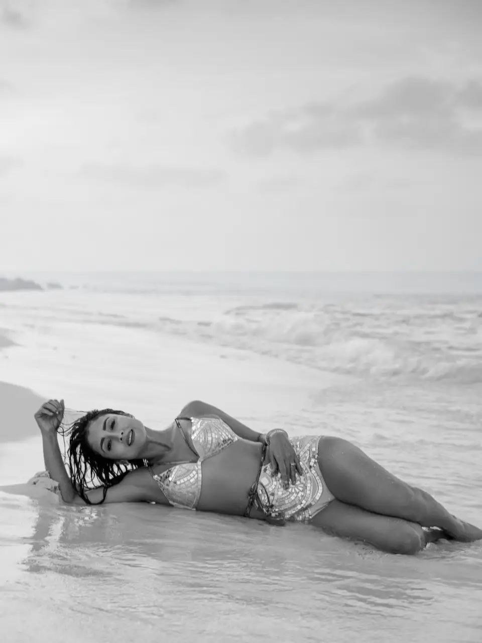 Shriya Saran bikini photos go viral