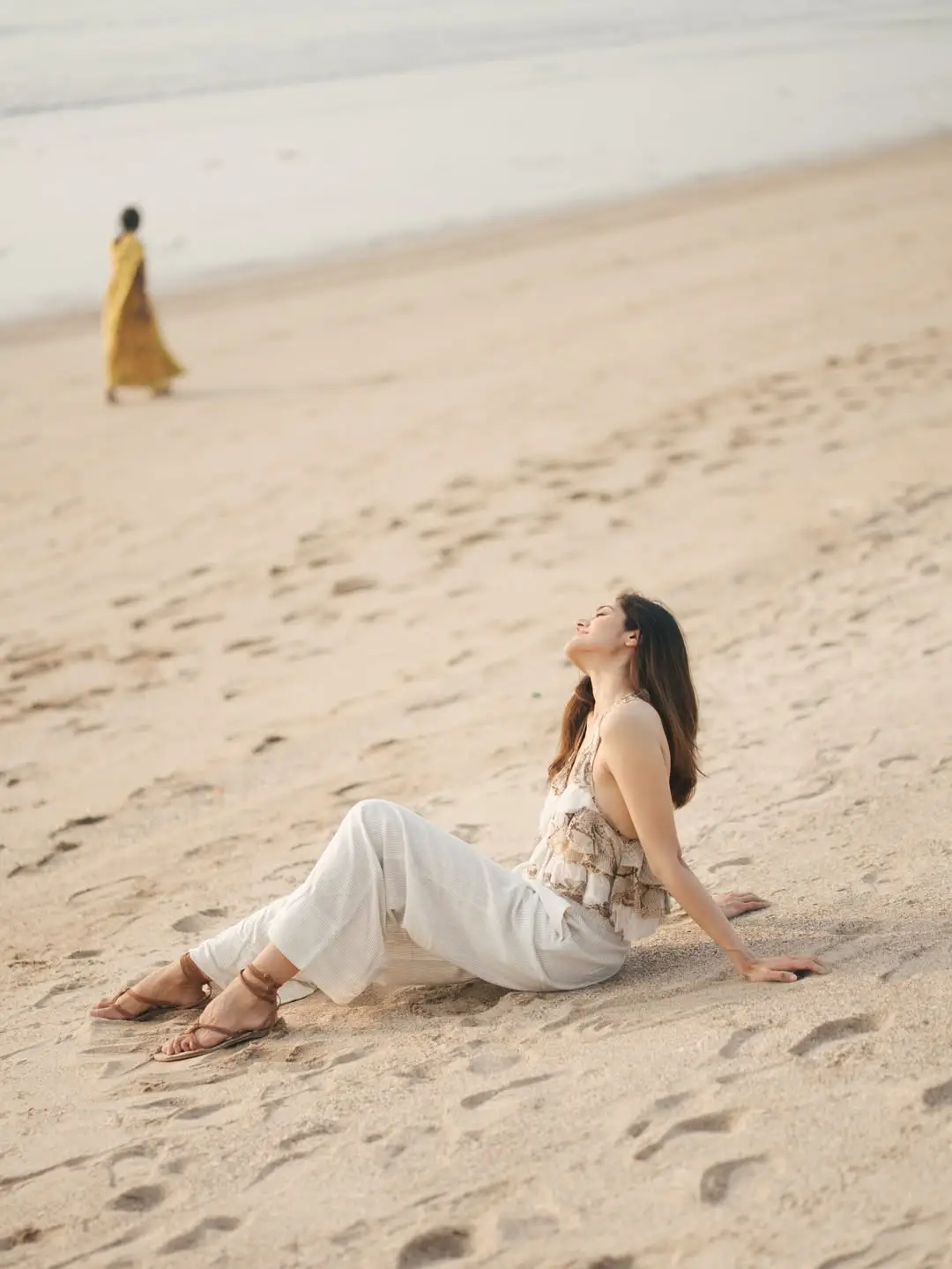 Simran Choudhary latest glamour photo shoot