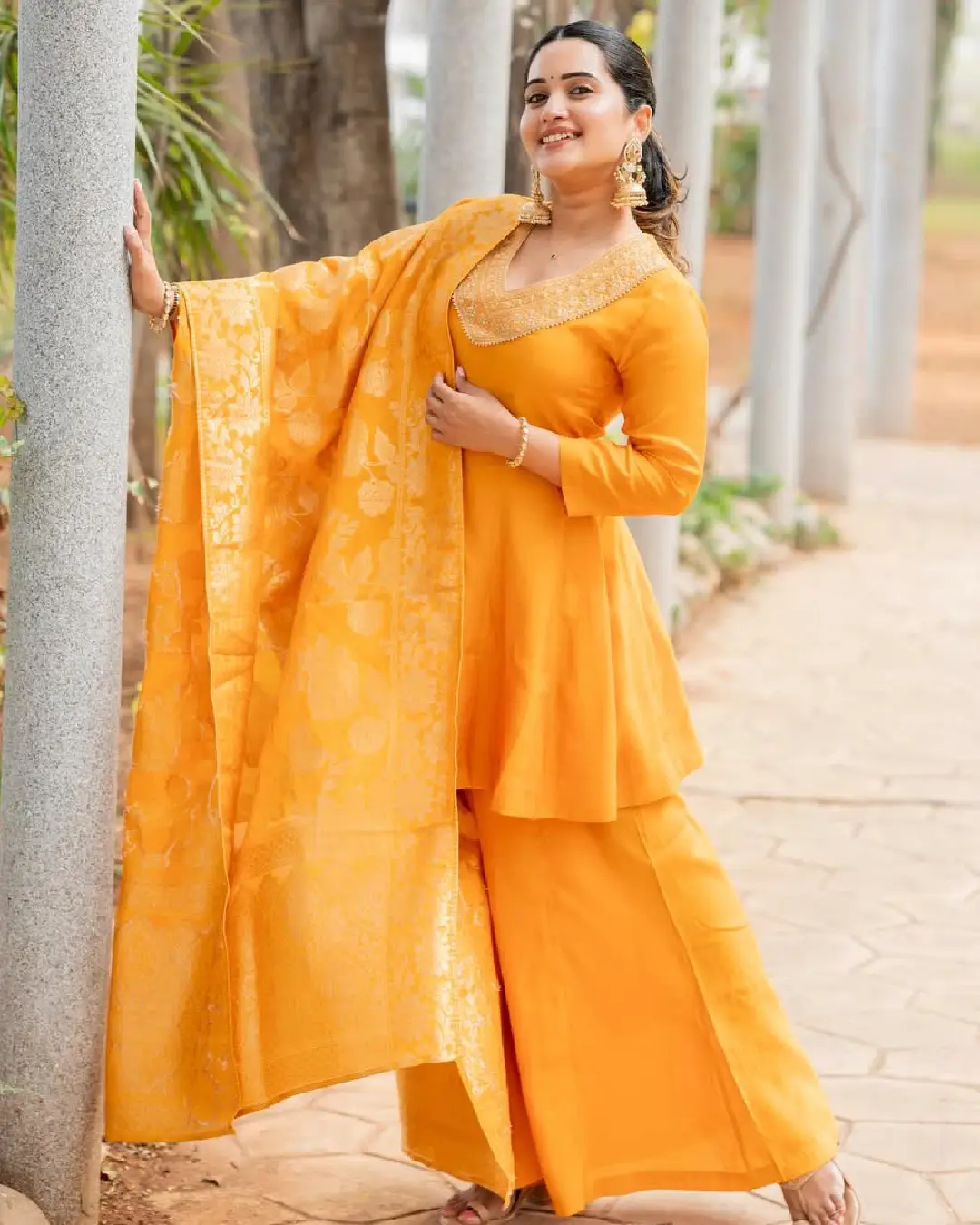 Sravanthi Chokkarapu latest photos gallery
