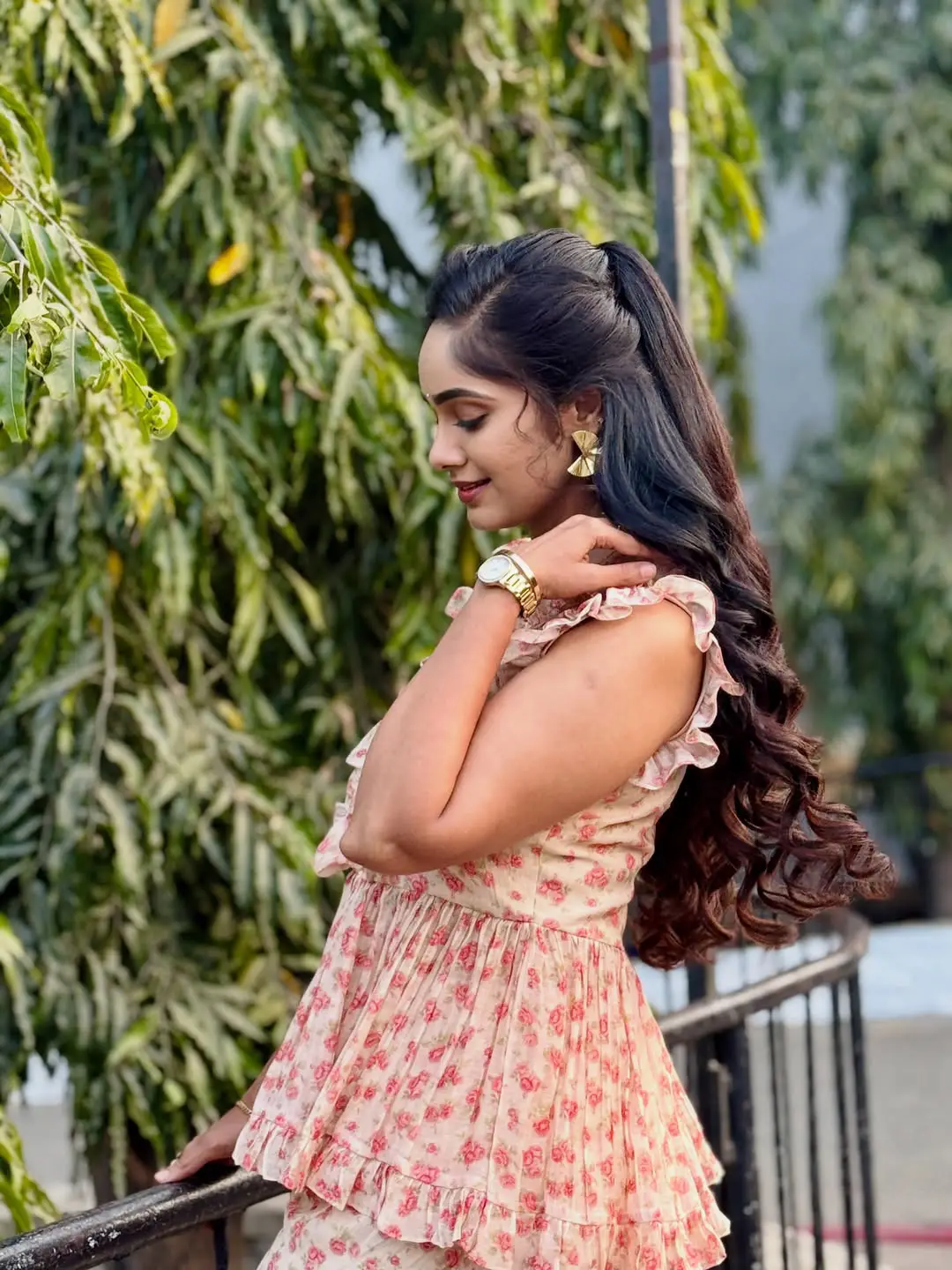 amardeep wife tejaswini latest photos goes viral on social media