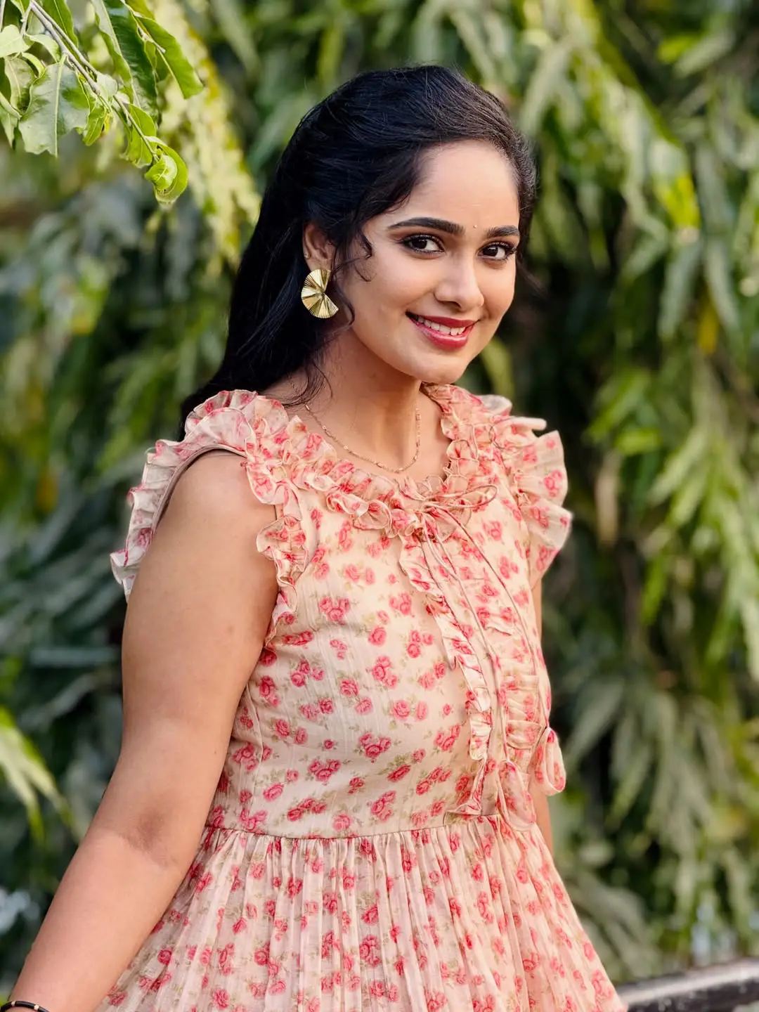 amardeep wife tejaswini latest photos goes viral on social media