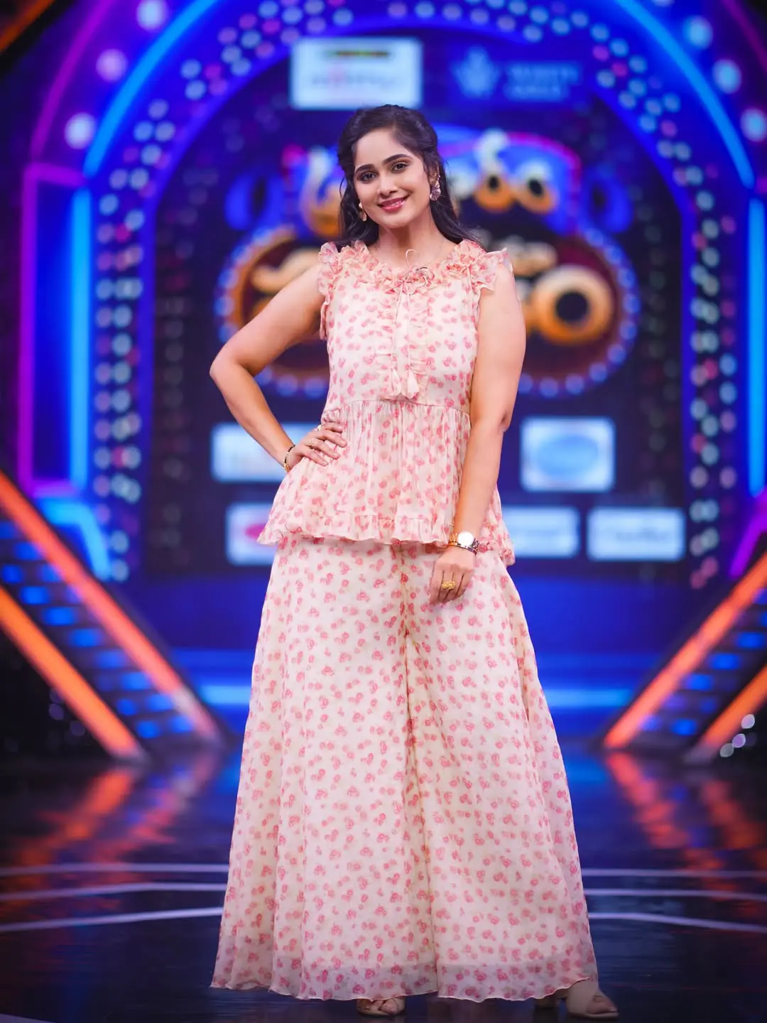 amardeep wife tejaswini latest photos goes viral on social media