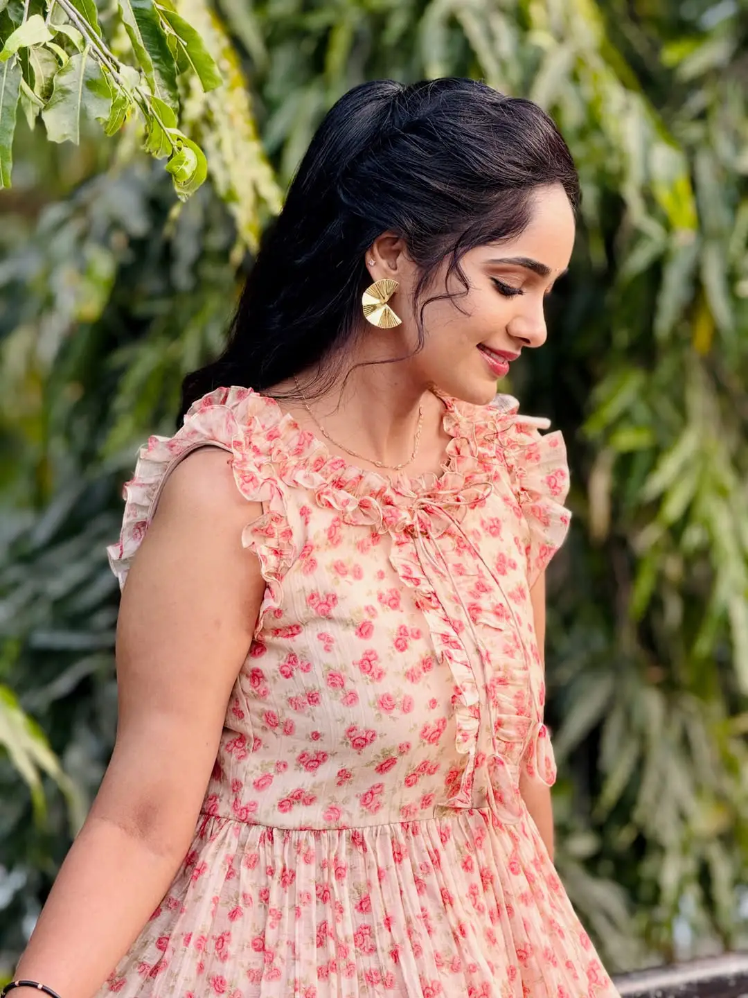 amardeep wife tejaswini latest photos goes viral on social media