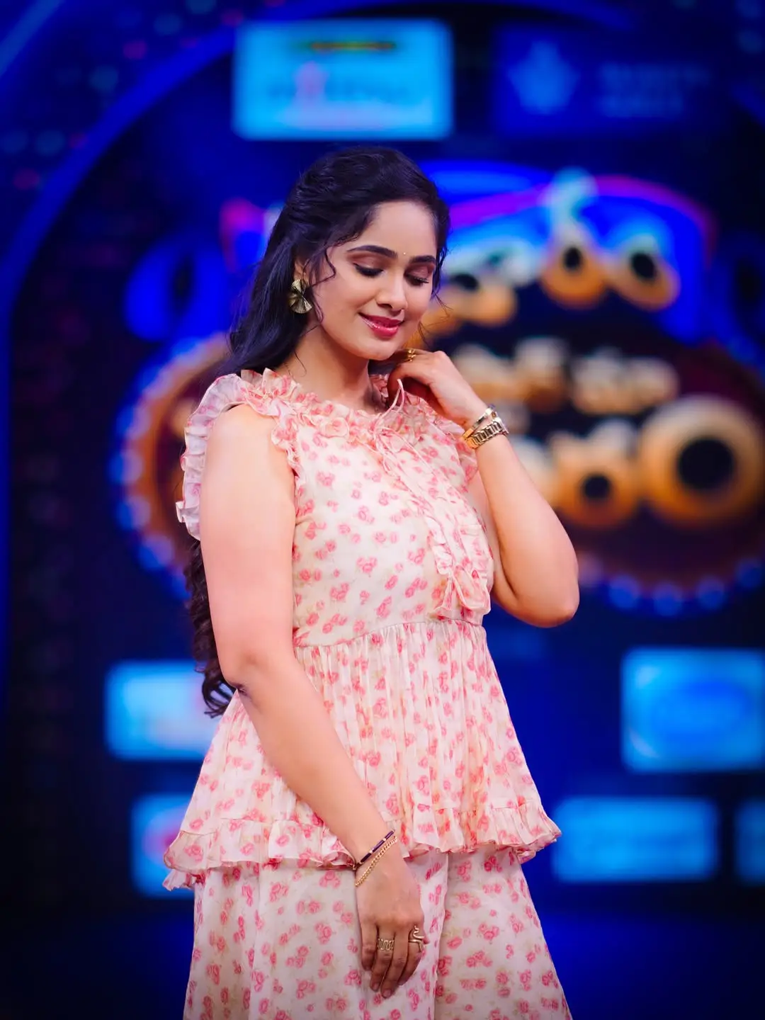 amardeep wife tejaswini latest photos goes viral on social media