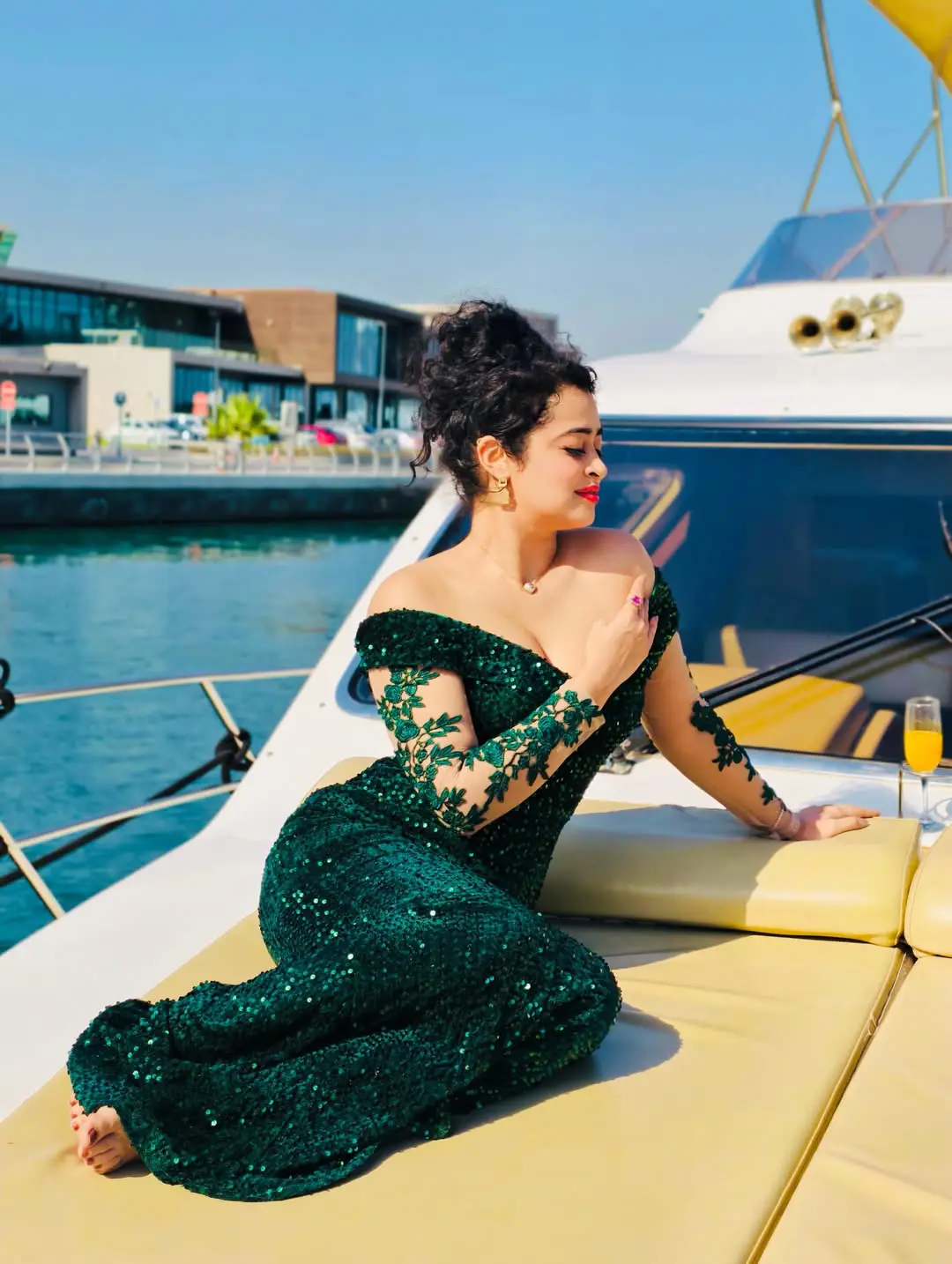 apsara rani latest hot photo shoot