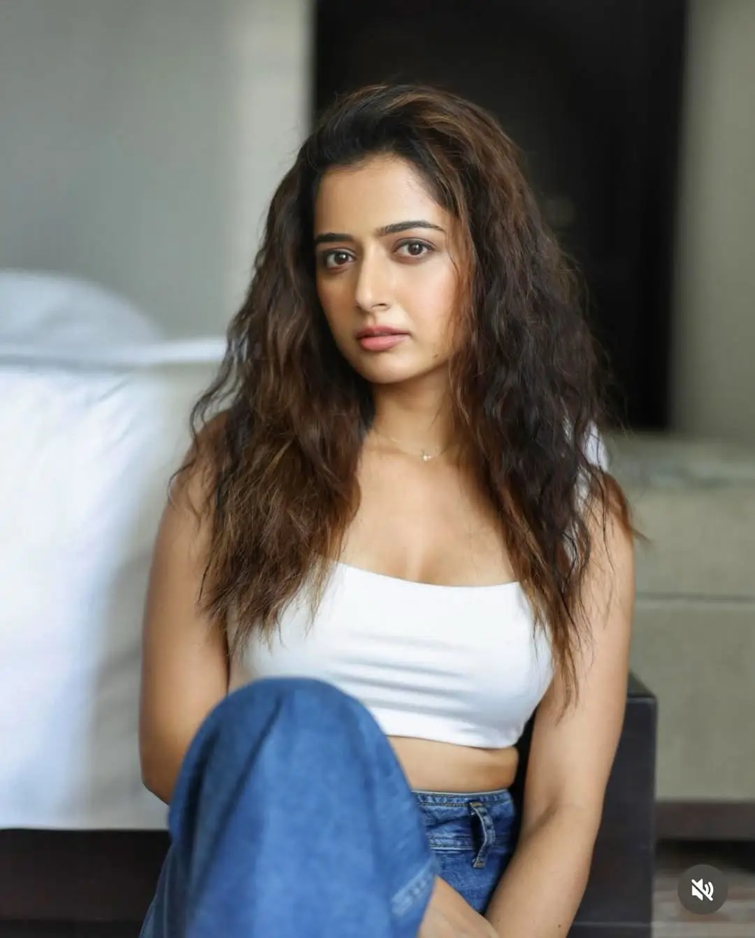 ashika ranganath latest glamour photos