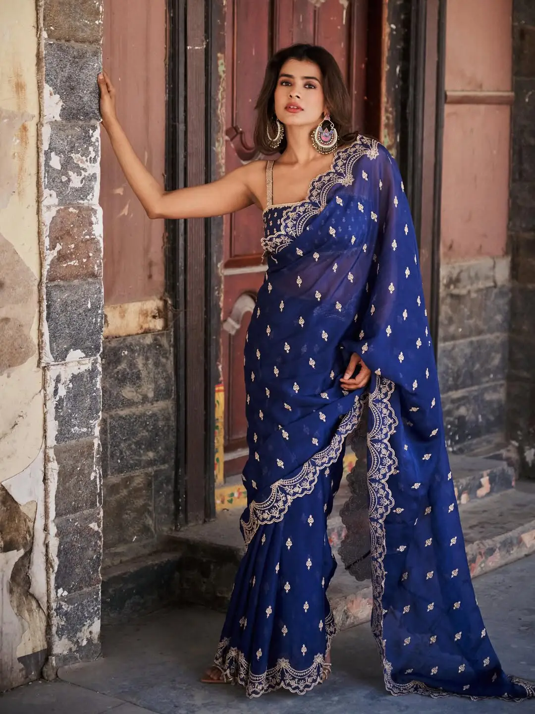 hebah patel latest photos in blue saree
