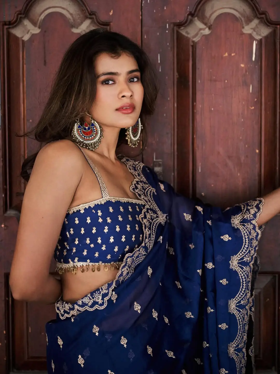 hebah patel latest photos in blue saree