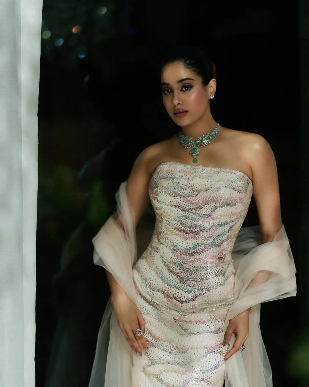 janhvi kapoor latest hot photo gallery