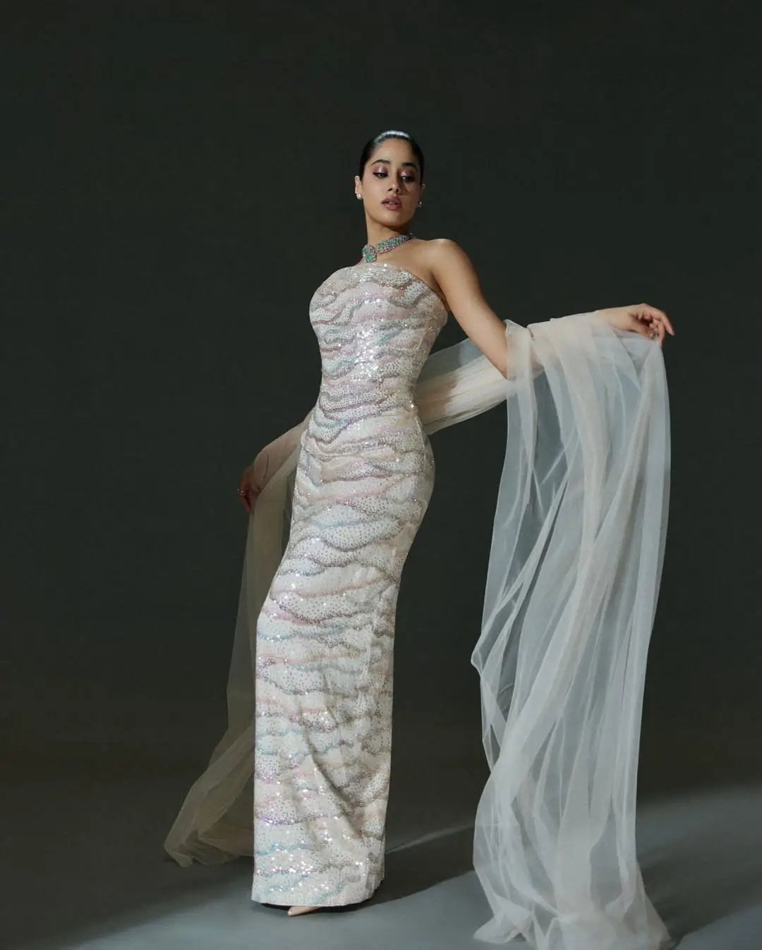 janhvi kapoor latest hot photo gallery