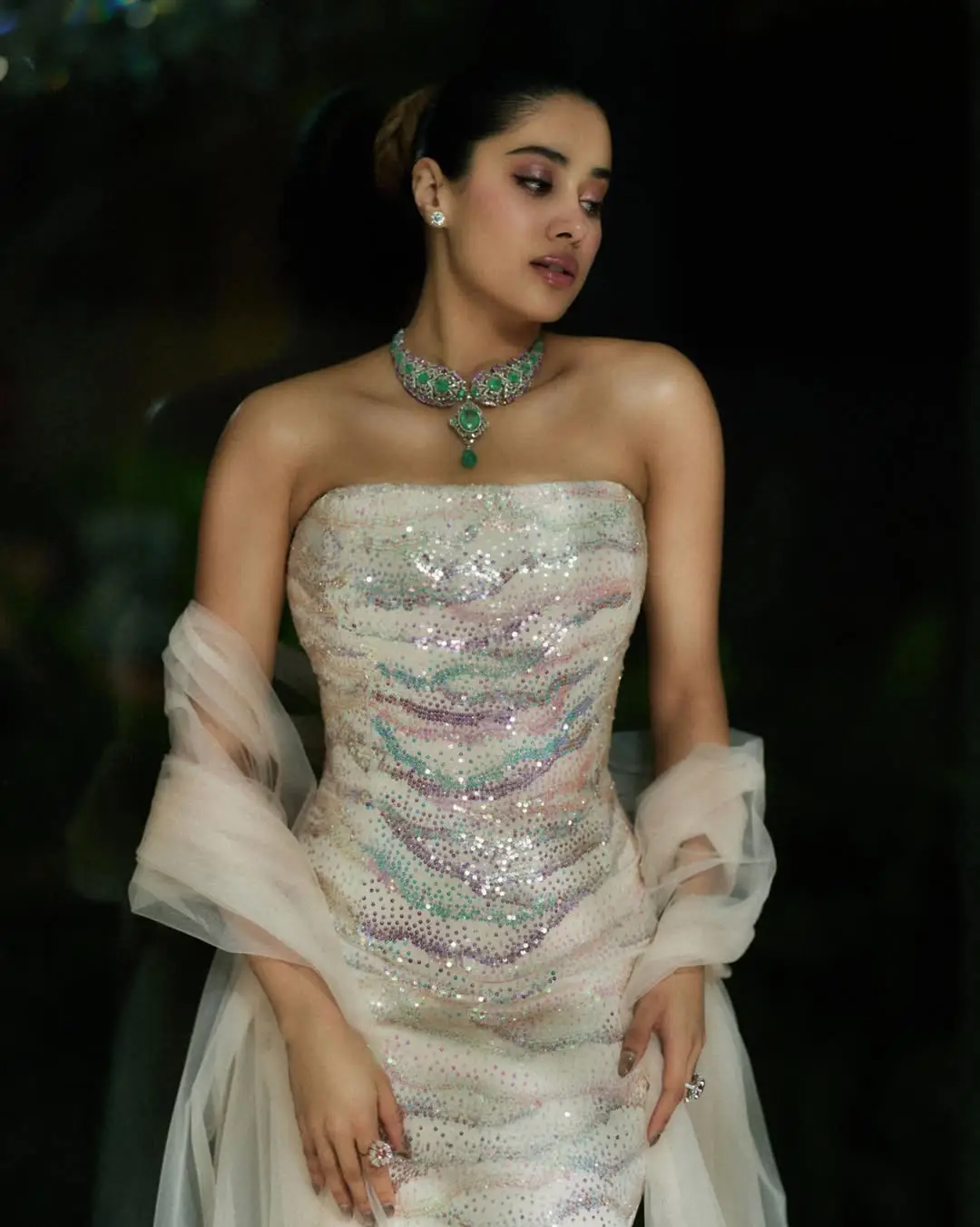 janhvi kapoor latest hot photo gallery