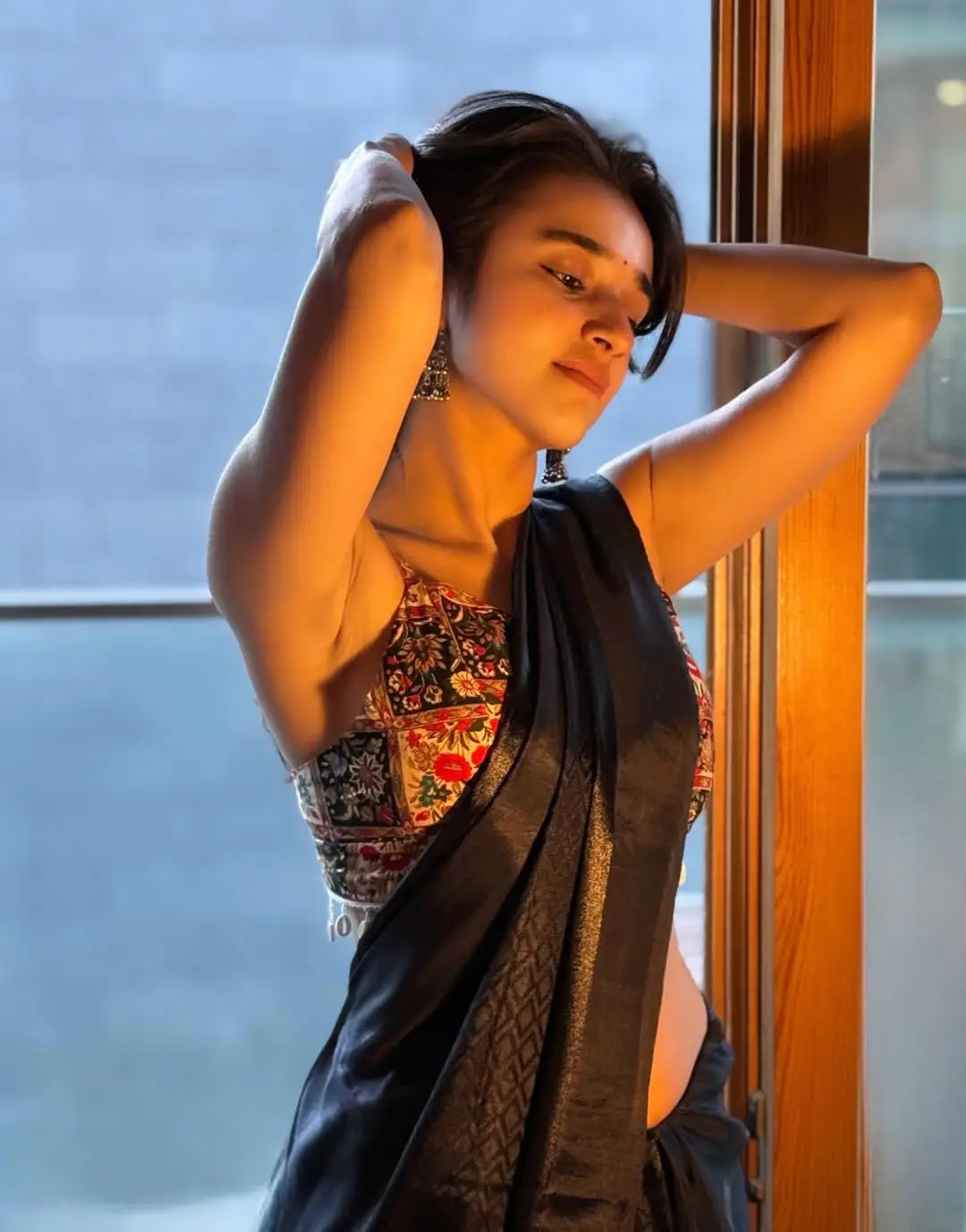 nuveksha latest hot photo gallery