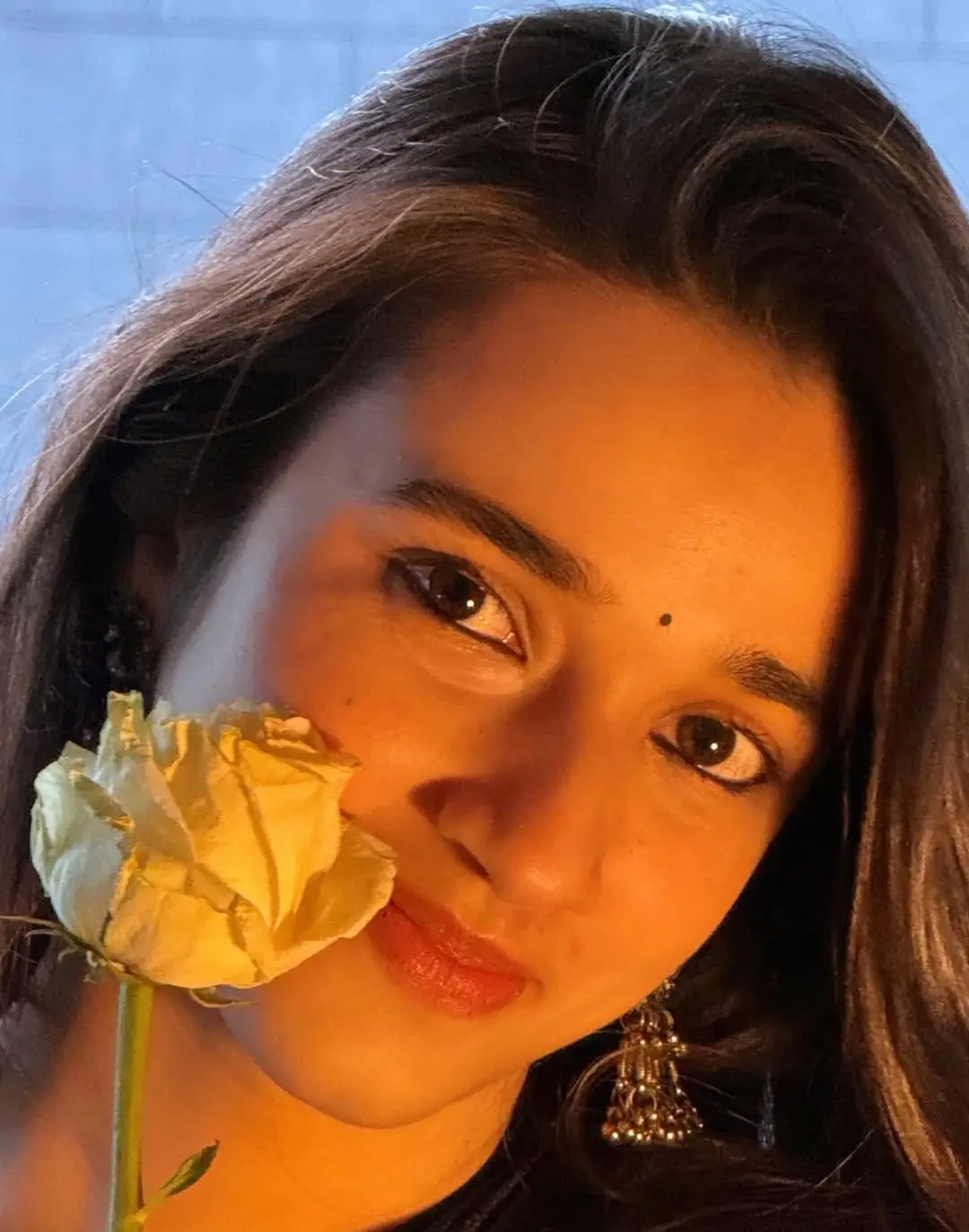 nuveksha latest hot photo gallery