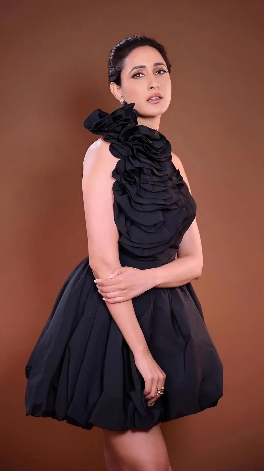 pragya jaiswal latest glamour photo gallery