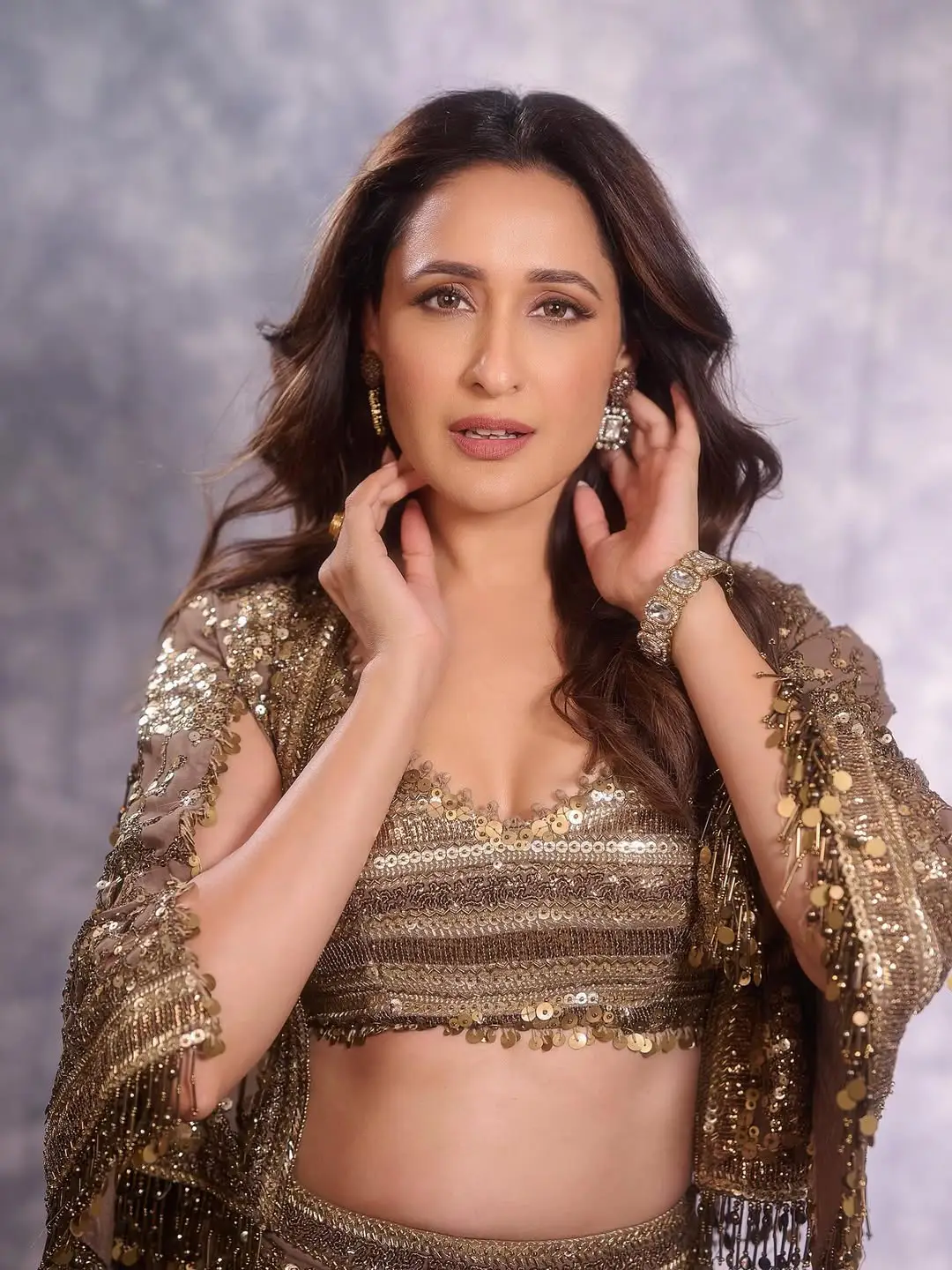 pragya jaiswal latest hot photo gallery