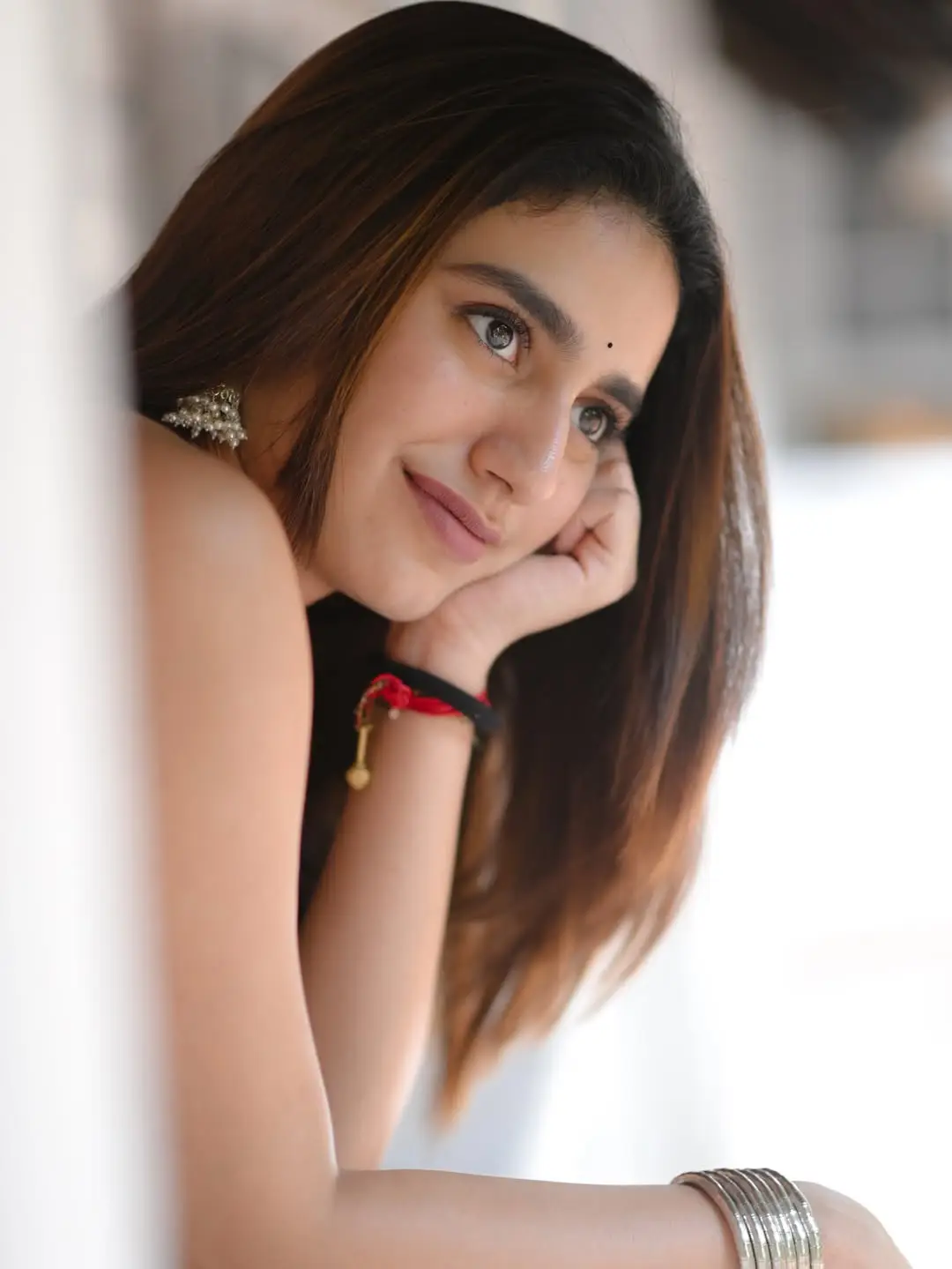 priya prakash varrier latest hot photos.