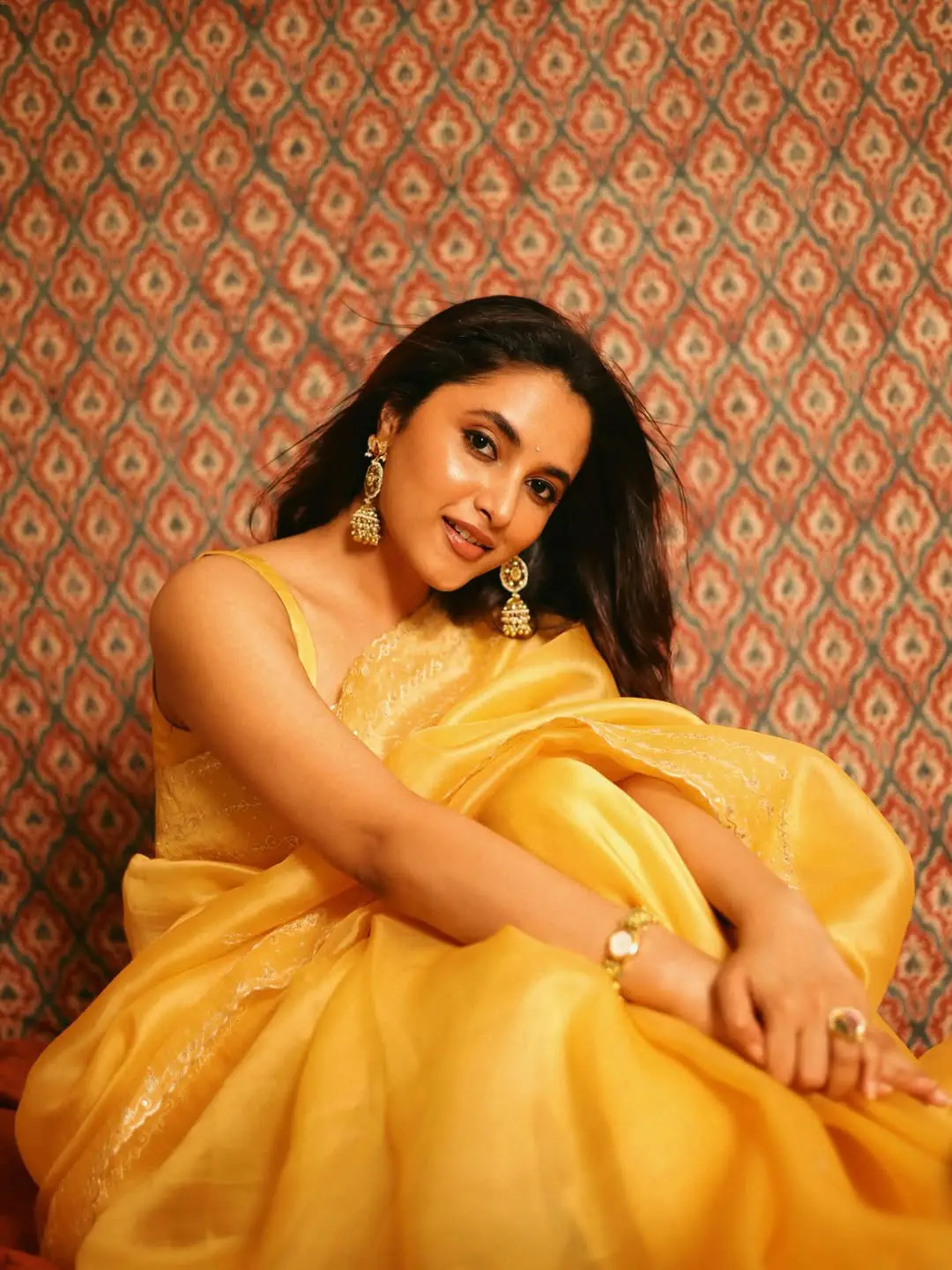 priyanka mohanan latest photo gallery