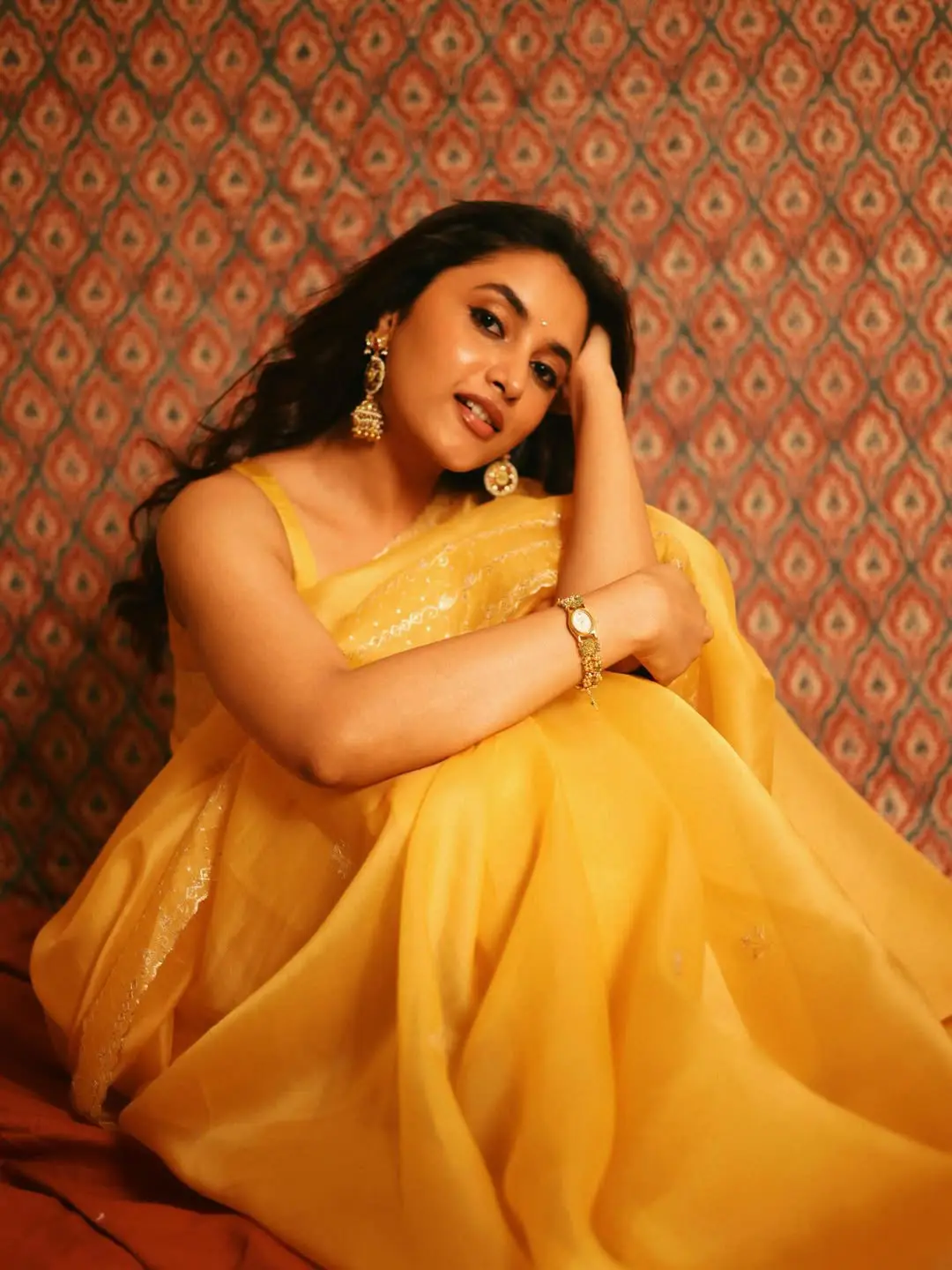 priyanka mohanan latest photo gallery