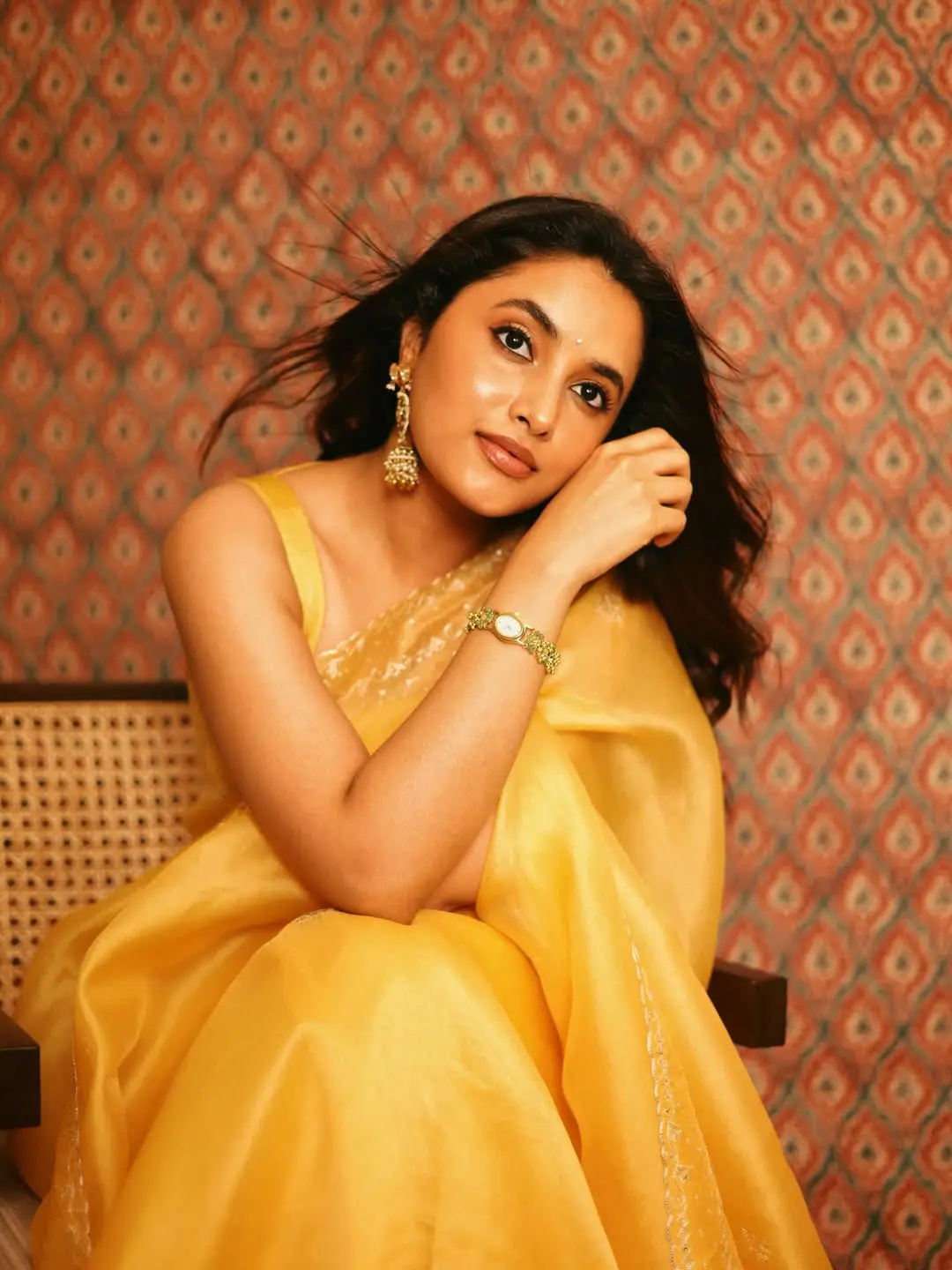 priyanka mohanan latest photo gallery