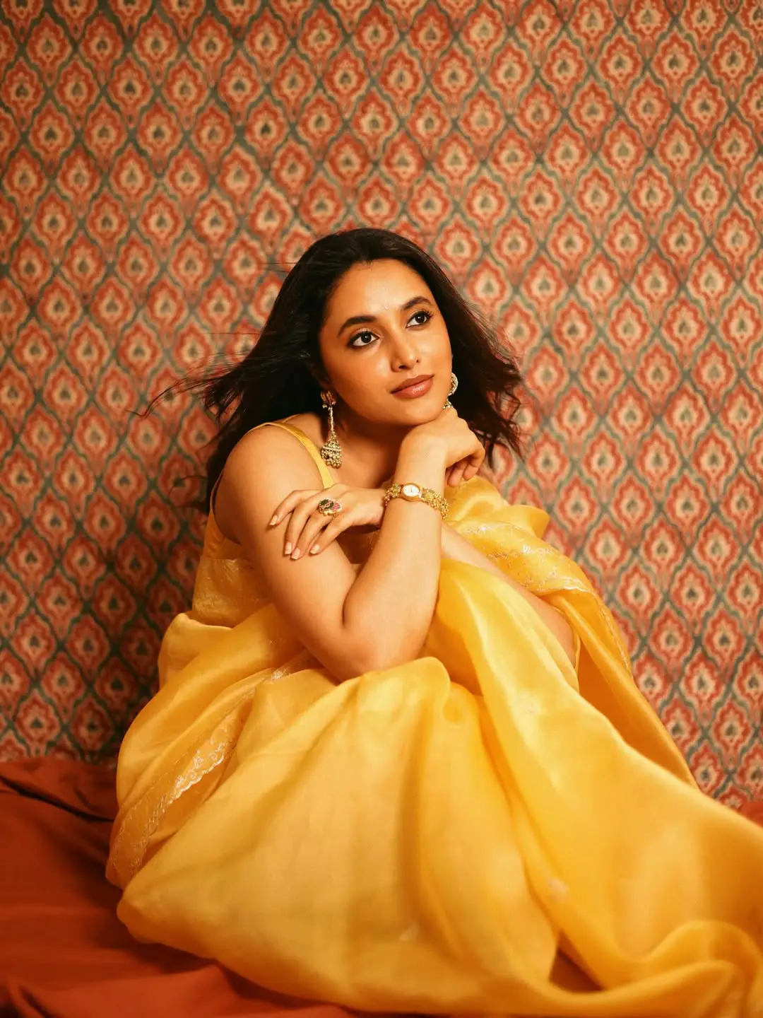 priyanka mohanan latest photo gallery