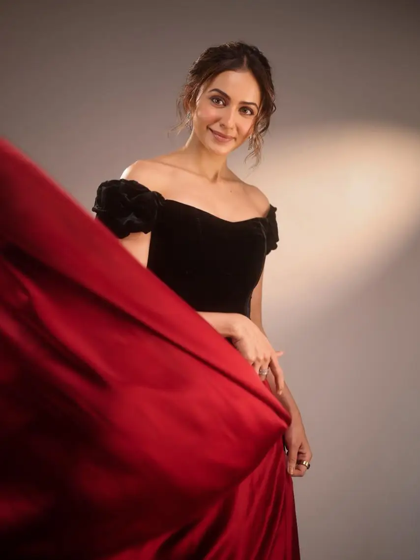 rakul preet singh latest photo gallery