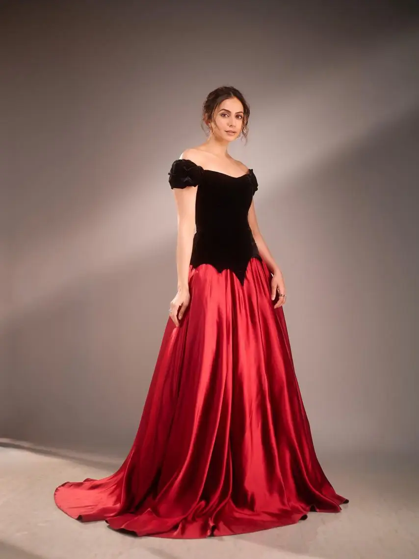 rakul preet singh latest photo gallery