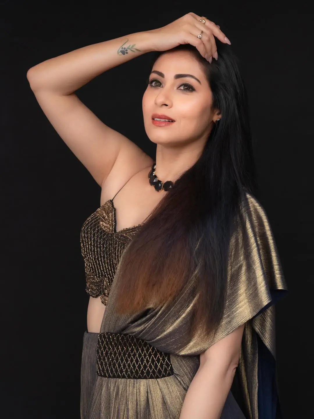 sadha latest photo gallery