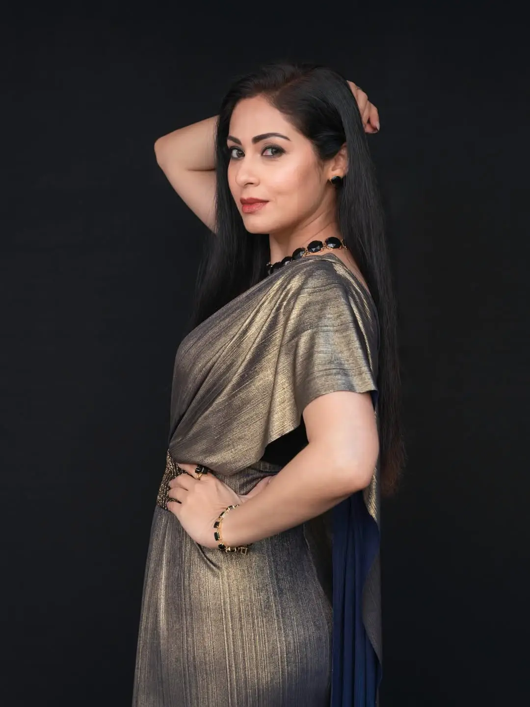 sadha latest photo gallery