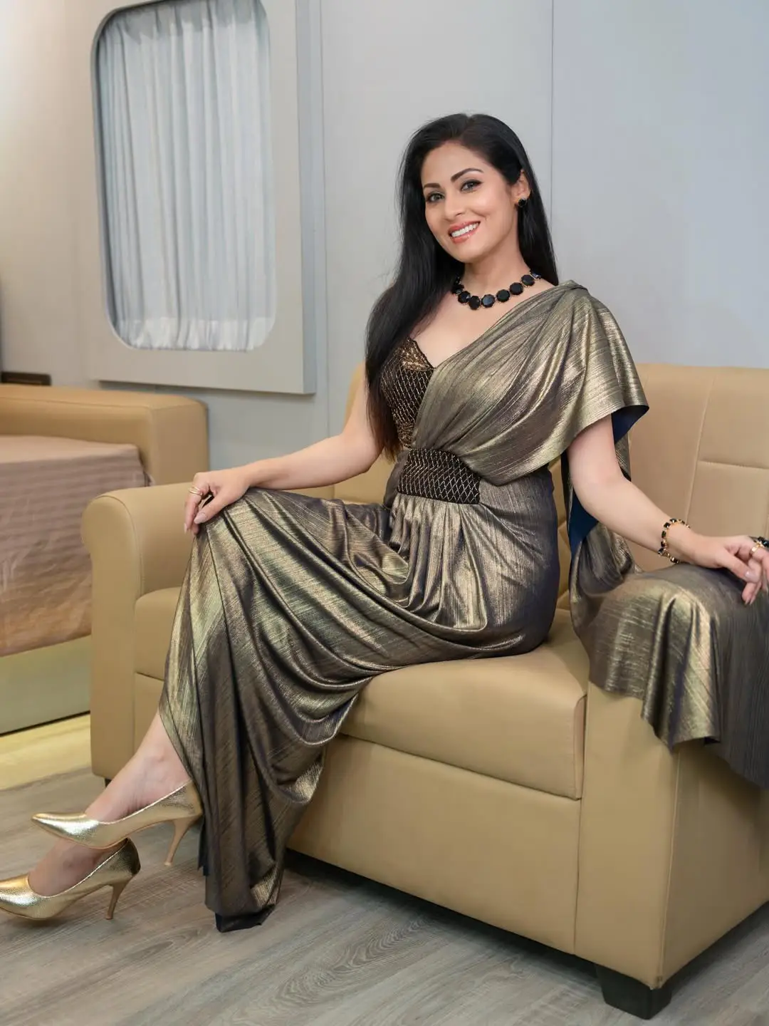 sadha latest photo gallery