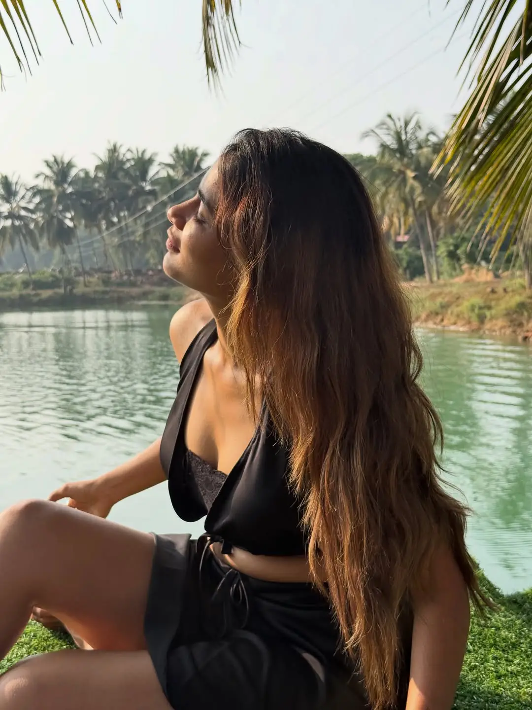 sahithi dasari latest hot photo shoot