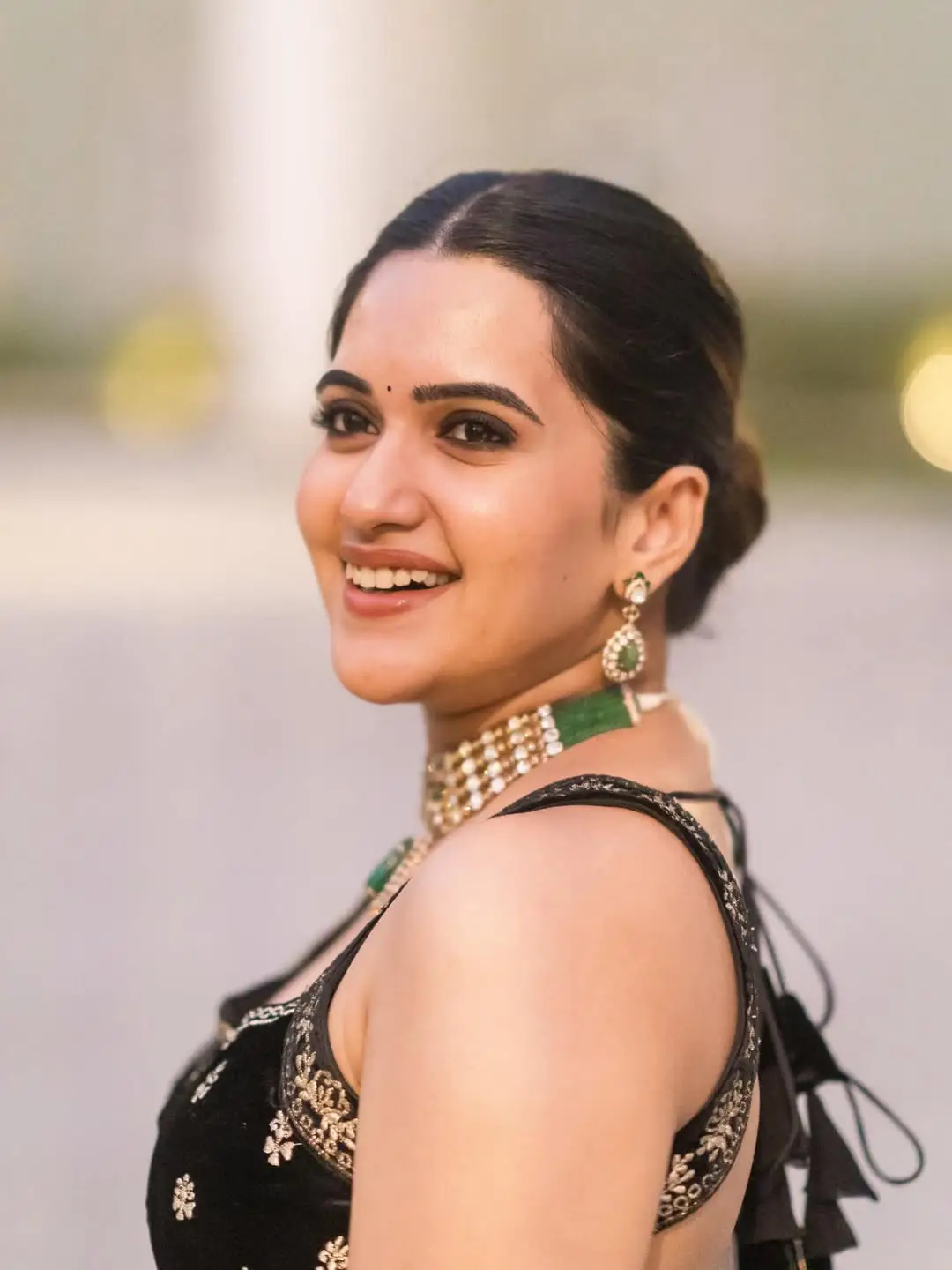 sravanthi chokkarapu latest hot photos