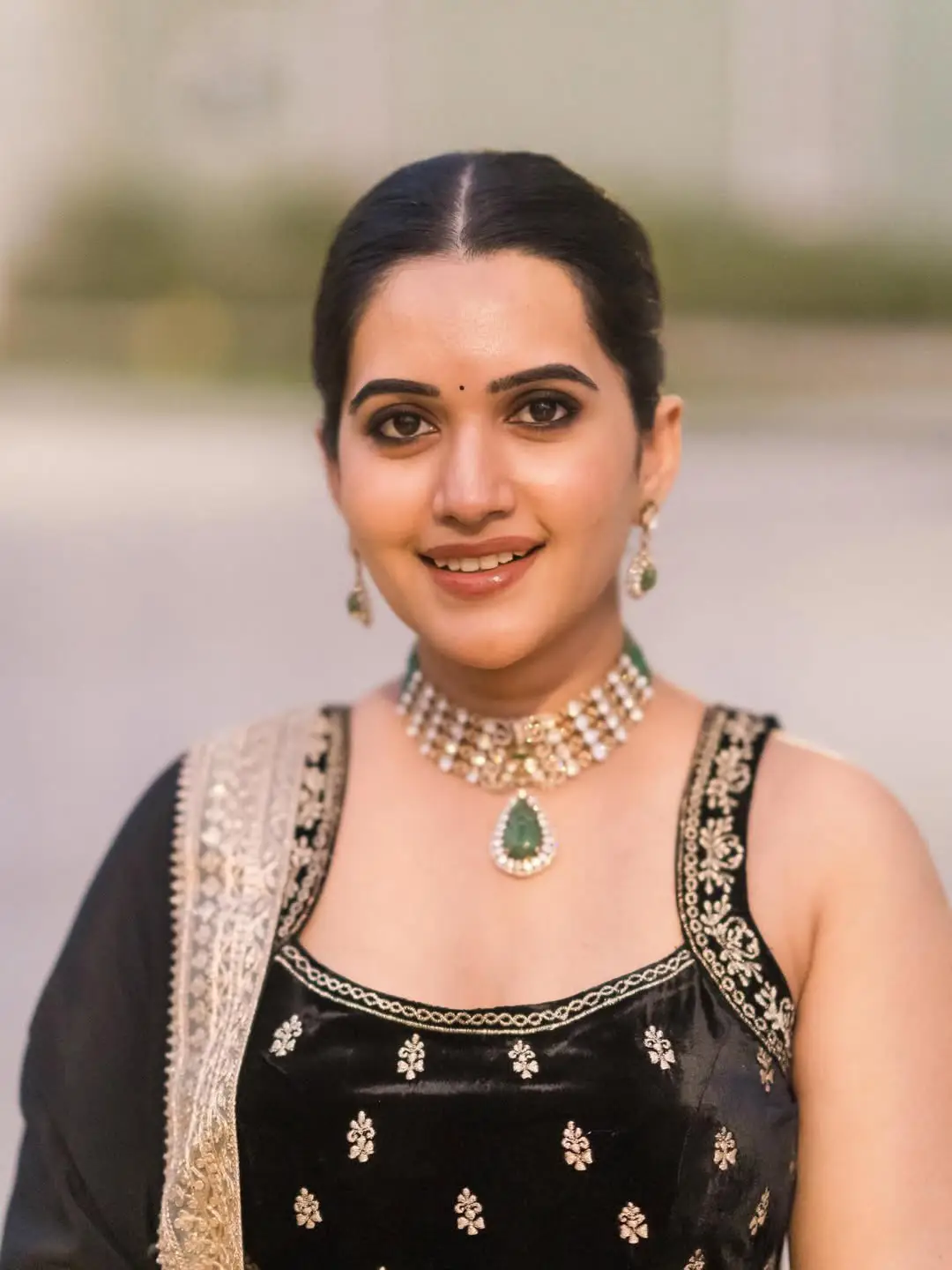 sravanthi chokkarapu latest hot photos