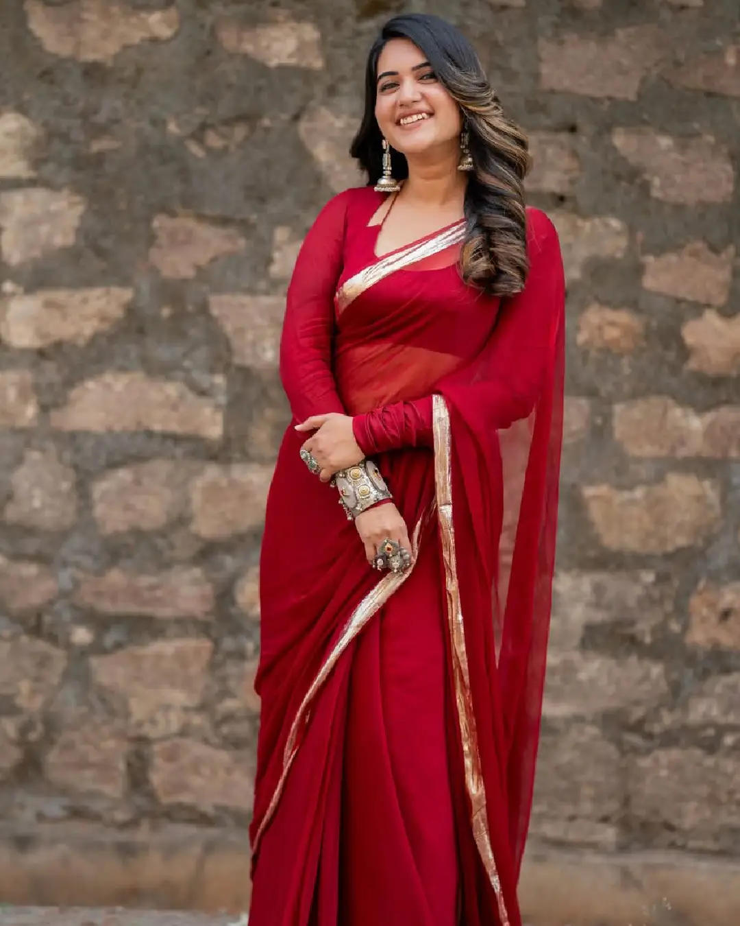 sravanthi chokkarapu latest hot photos in red saree