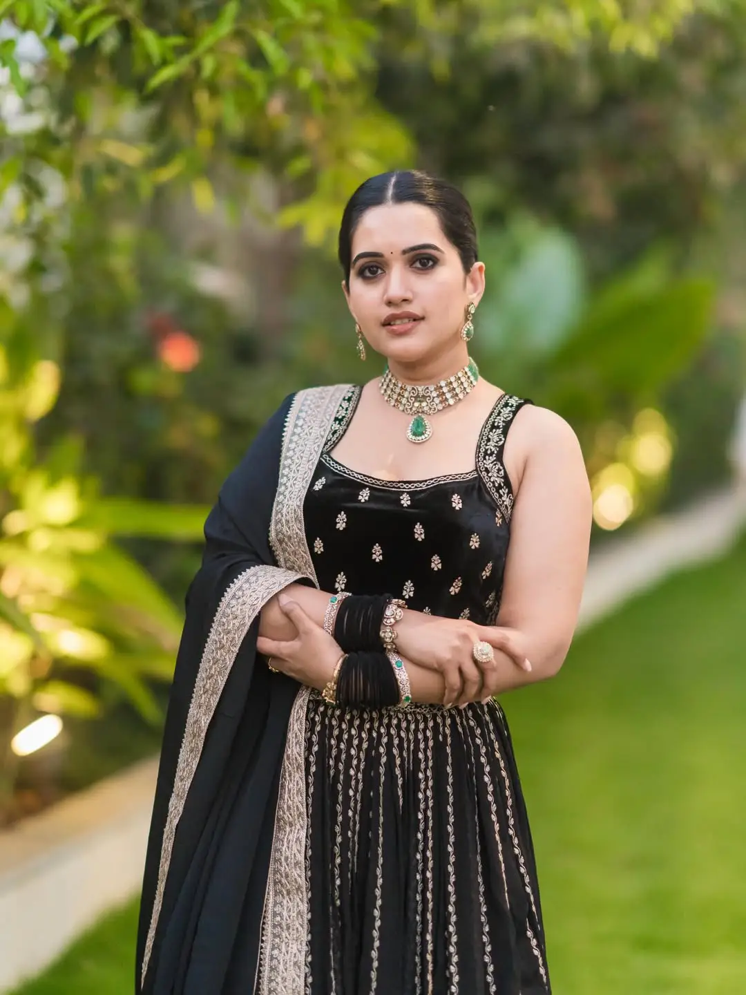 sravanthi chokkarapu latest hot photos