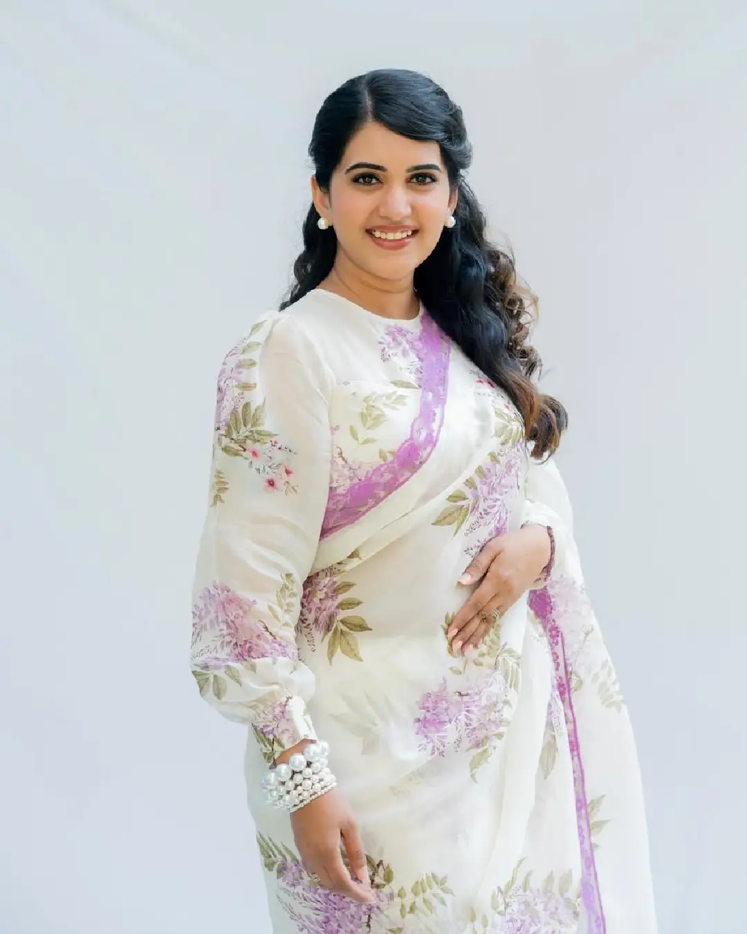 sravanthi chokkarapu latest photo gallery