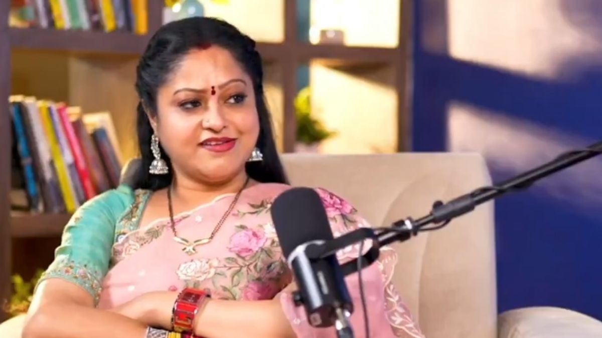 Actress Raasi