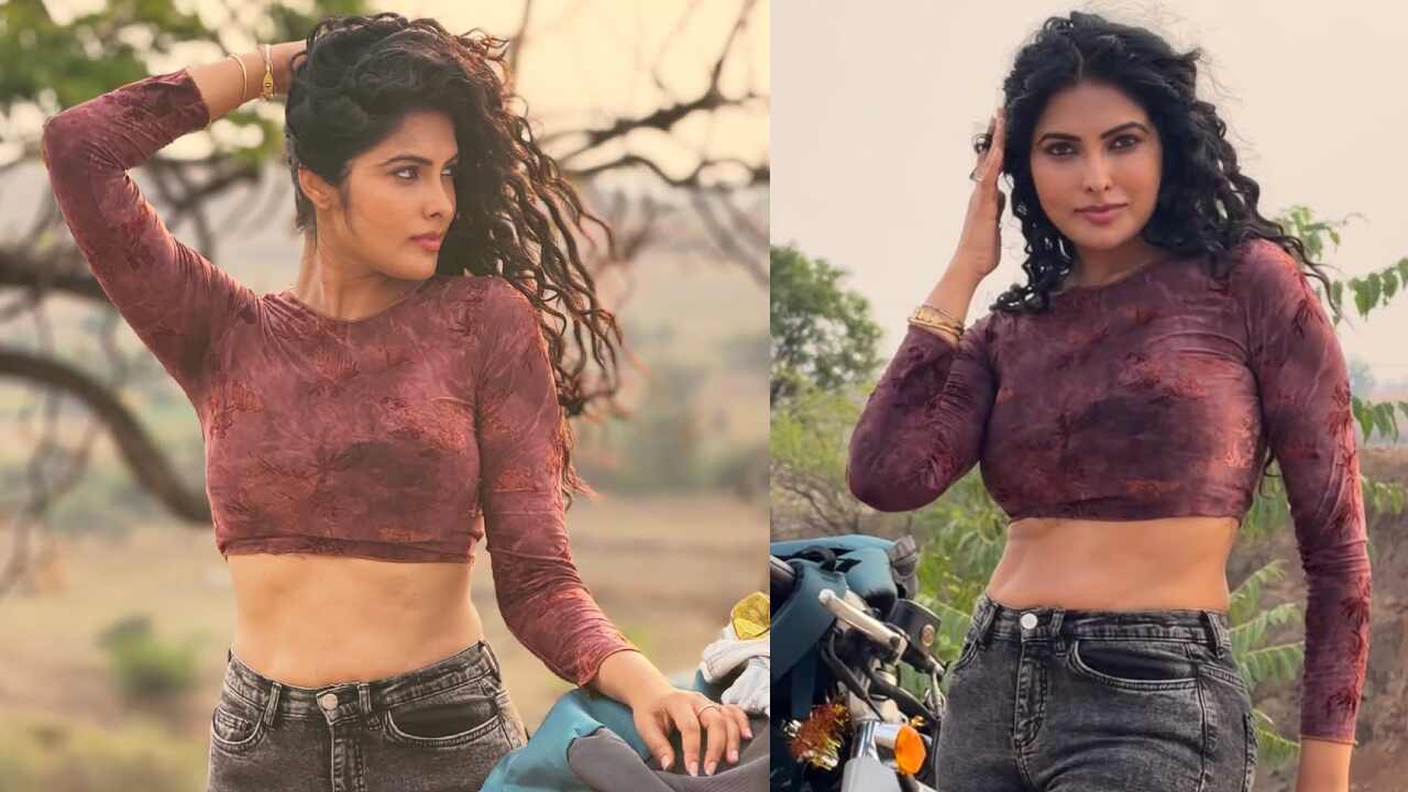 Divi vadthya latest photos gallery