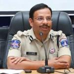 రిటైర్ అవుతున్న పోలీసులకు సజ్జనార్ కీలక సూచనలు — సైబర్ మోసాల జాగ్రత్త, డబ్బు ఎక్కడ దాచాలో తెలుసా?