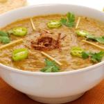 హైదరాబాద్లో బెస్ట్ హలీమ్ ఎక్కడ తింటారు? రంజాన్ 2026 కోసం తప్పకుండా సేవ్ చేసుకోవాల్సిన పూర్తి లిస్ట్!