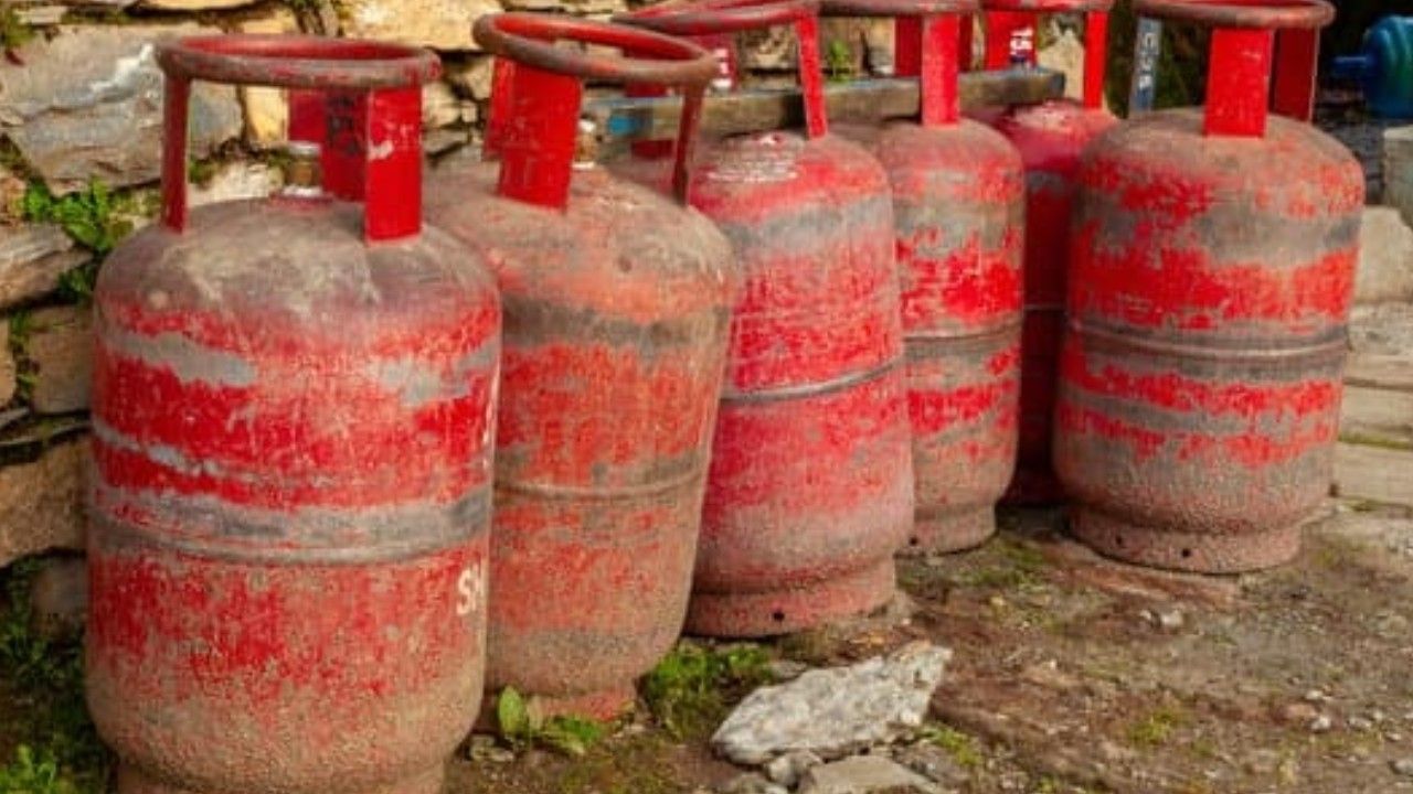 LPG cylinder booking rule