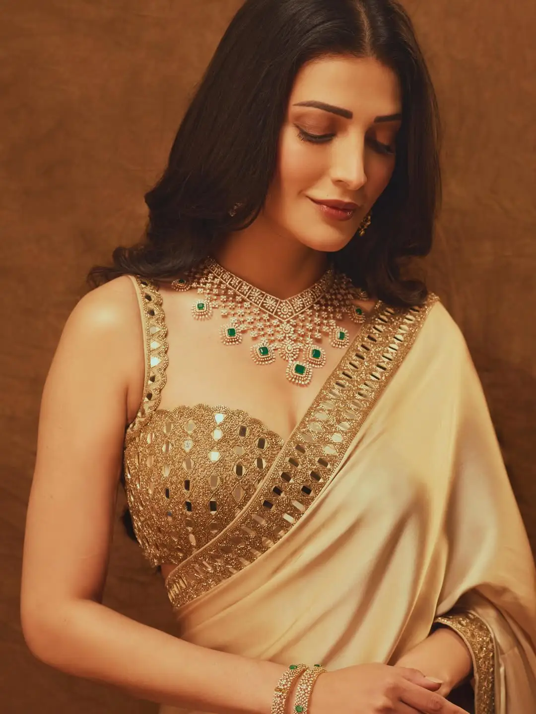 Shruti Haasan latest photo gallery