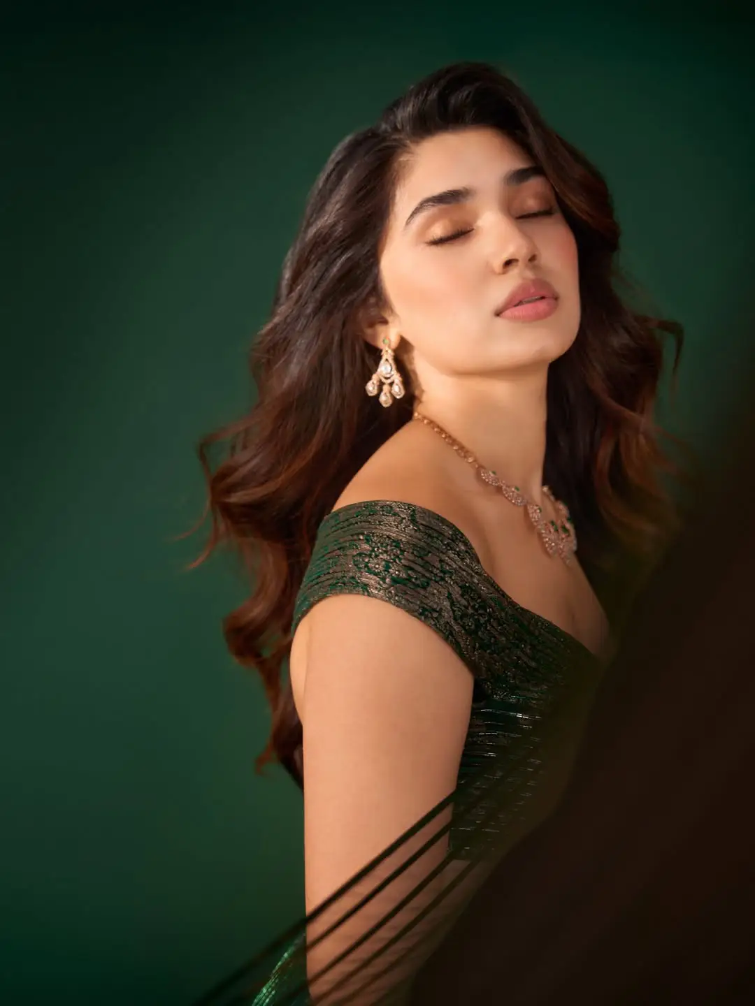 crazy beauty krithi shetty latest photos